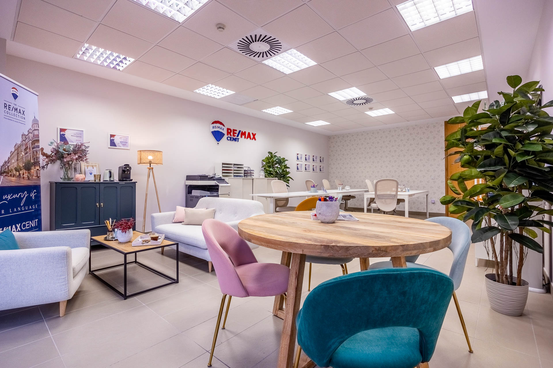 RE/MAX Cenit