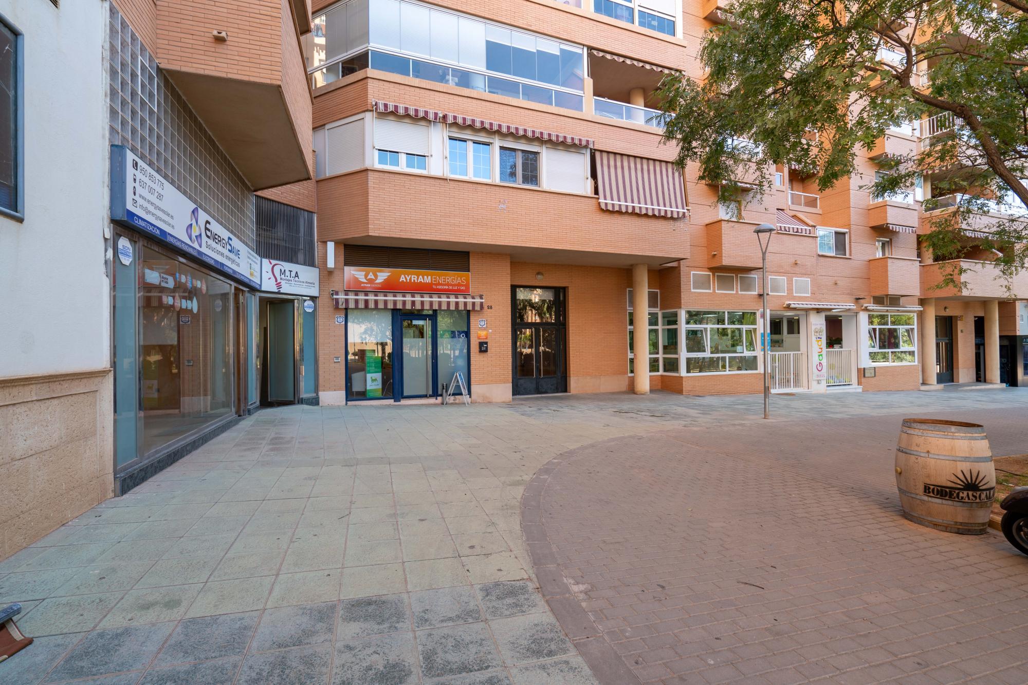 Locales-Venta-AlmerÃ­a-1026625-Foto-2
