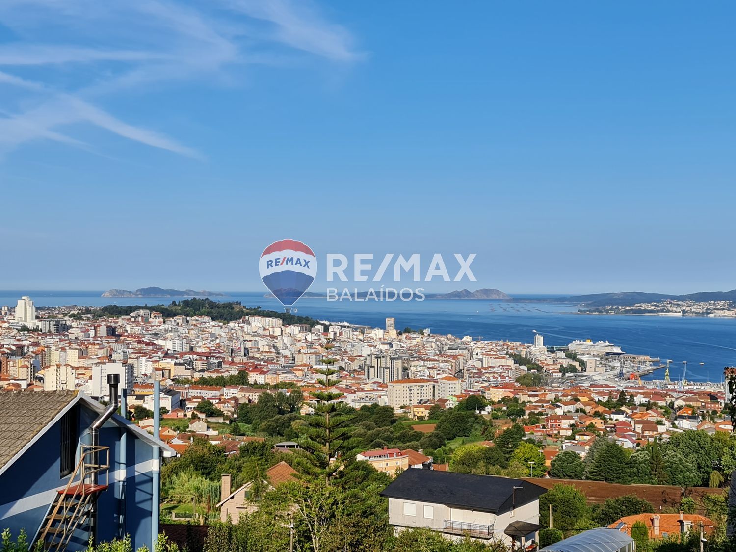 Casa en venta  calle Portillon, Vigo  1/1
