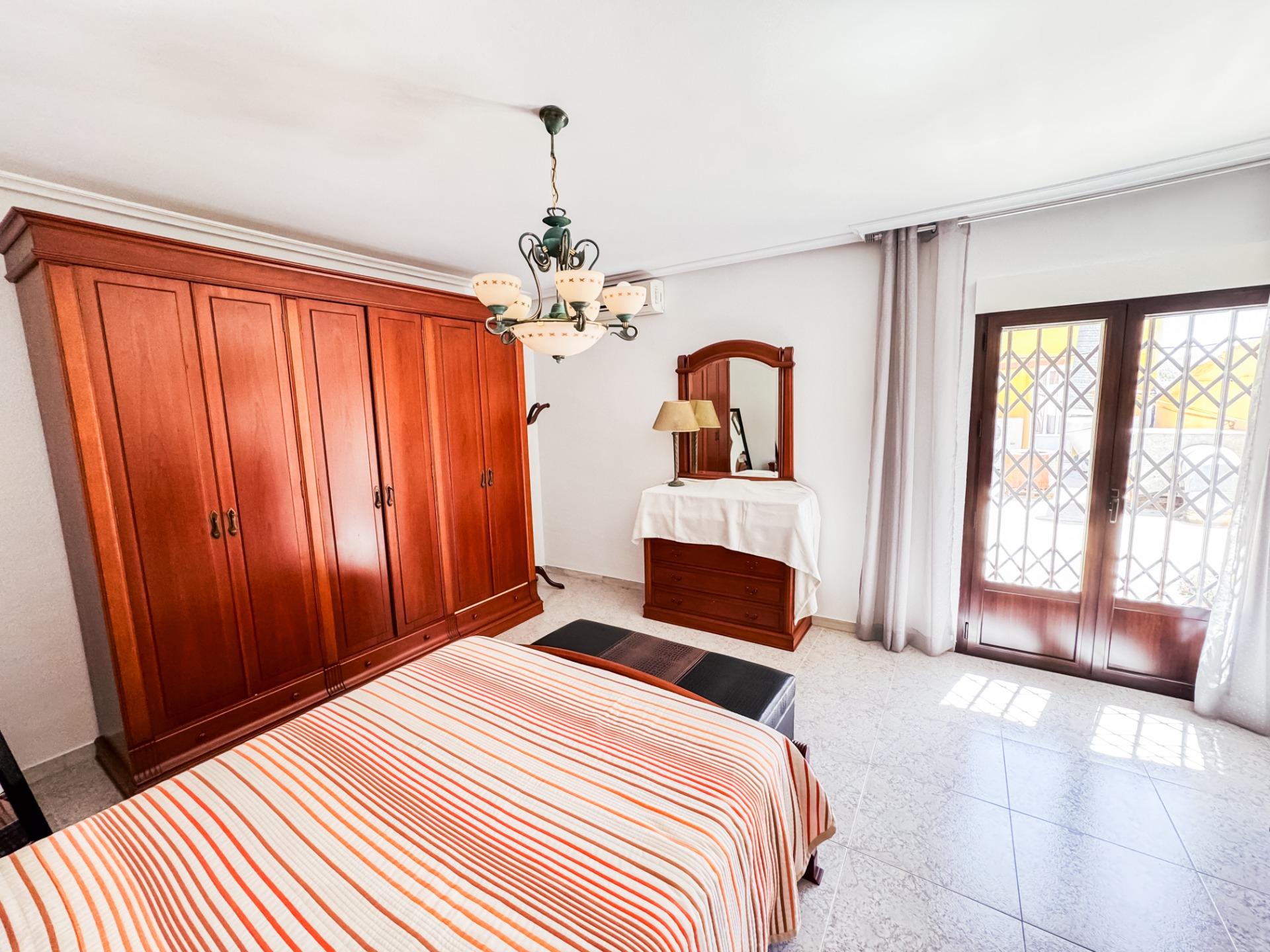 Edificio en venta en Castillejar 13/97