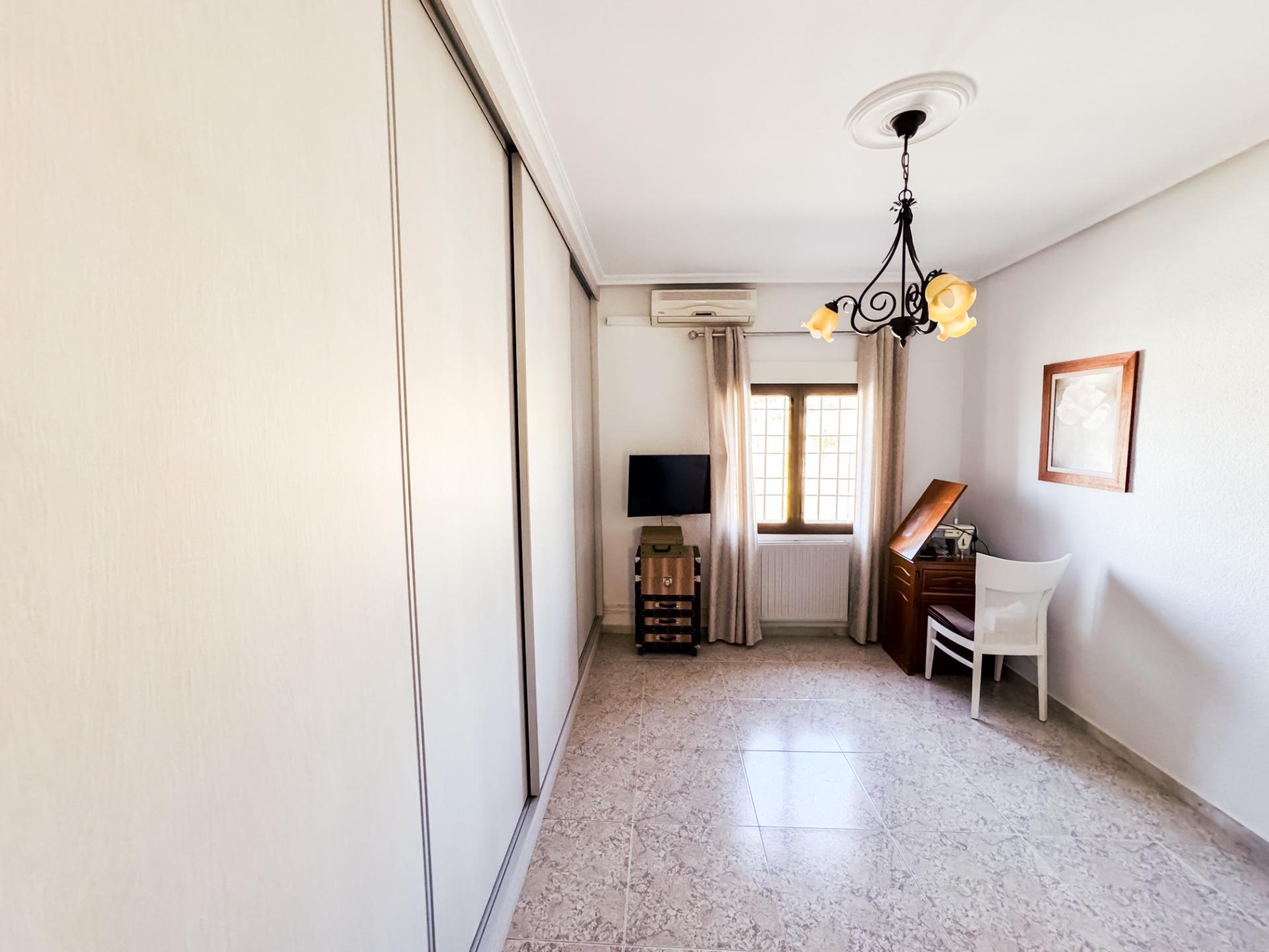 Edificio en venta en Castillejar 17/97