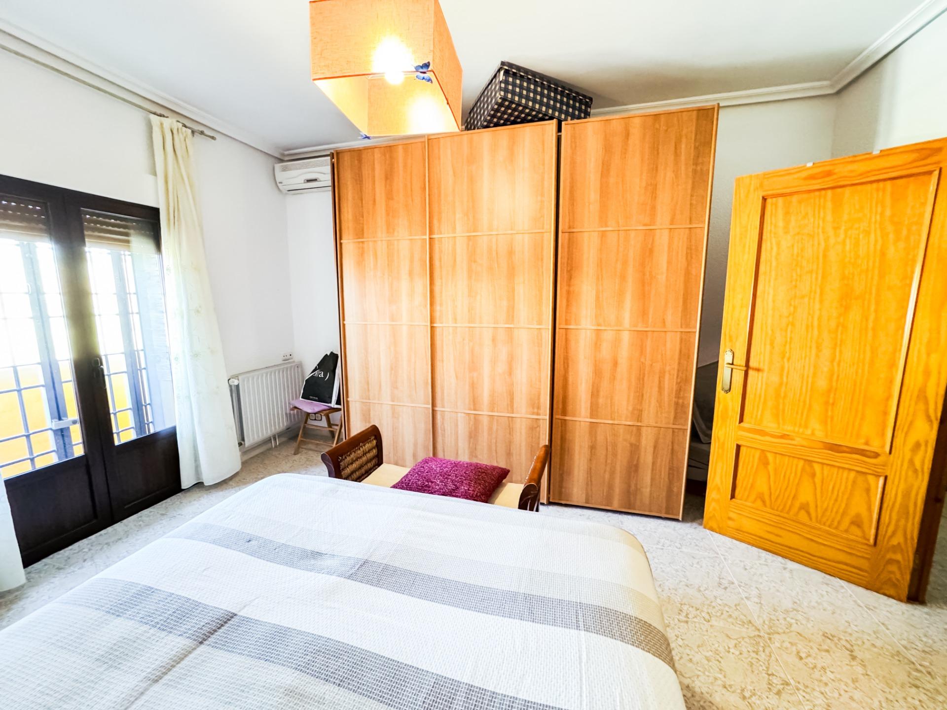 Edificio en venta en Castillejar 27/97