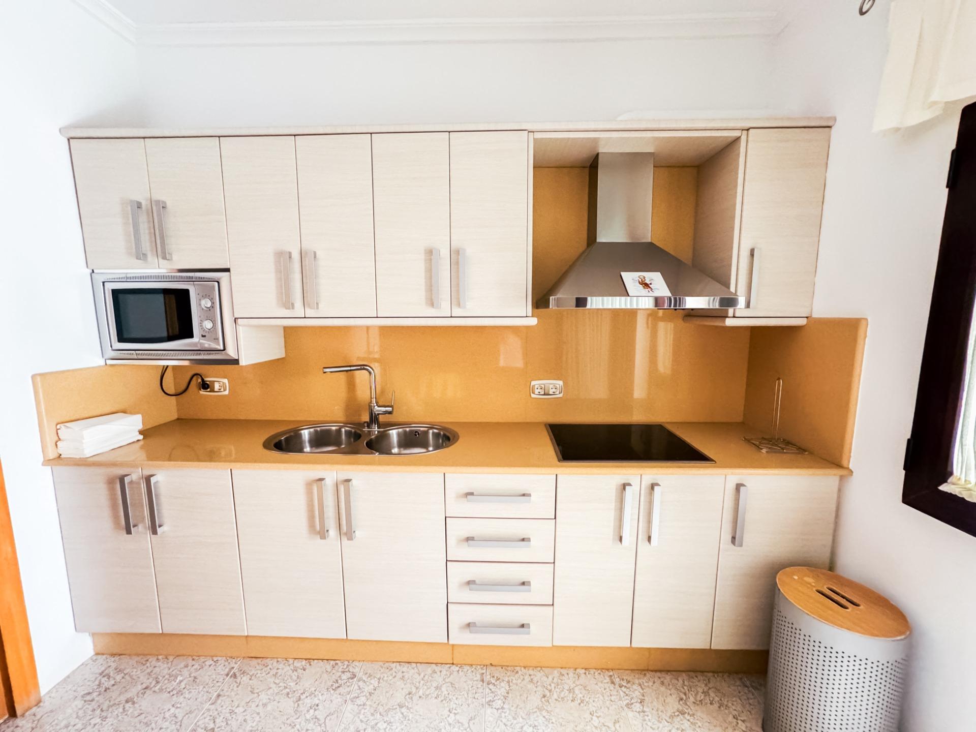 Edificio en venta en Castillejar 31/97