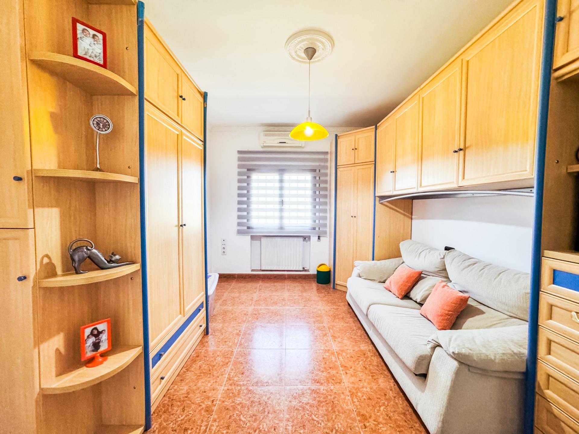 Edificio en venta en Castillejar 49/97