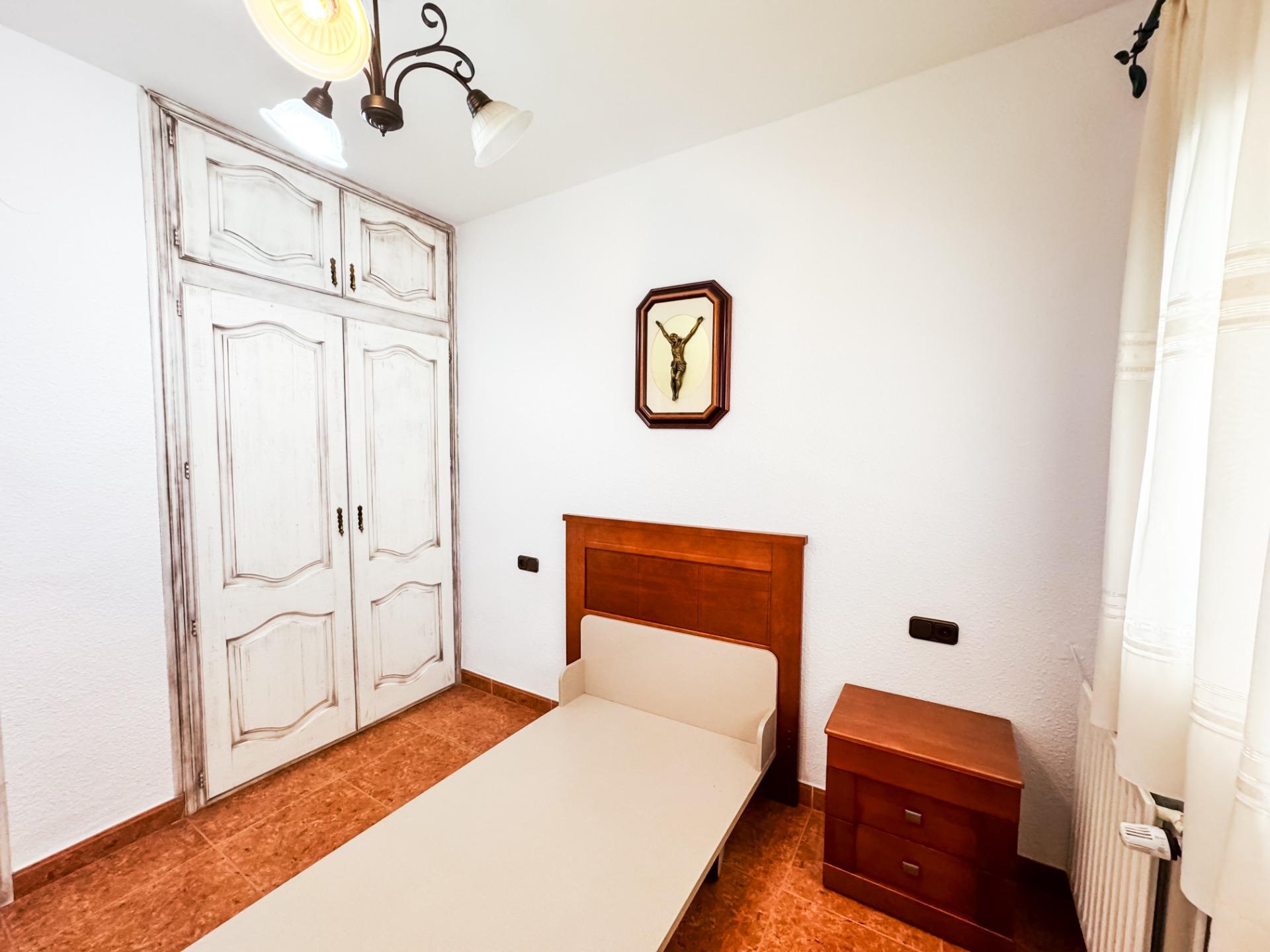 Edificio en venta en Castillejar 64/97