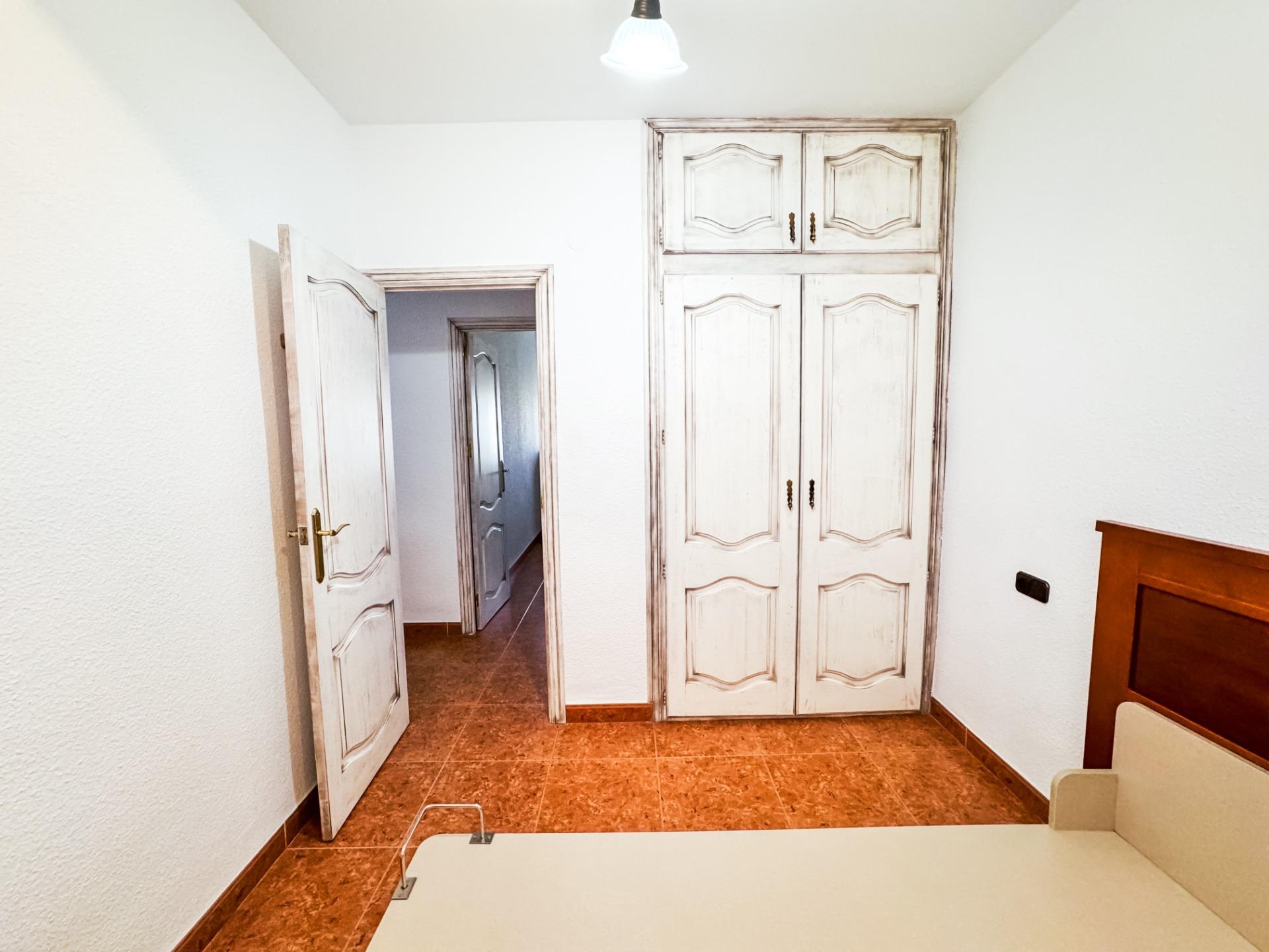 Edificio en venta en Castillejar 65/97
