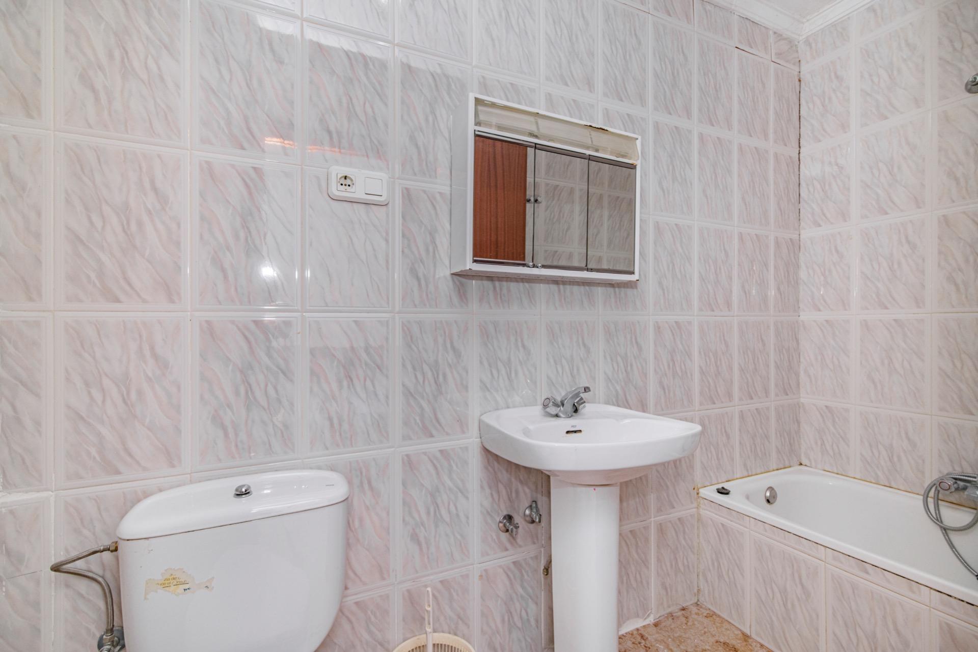Edificios-Venta-Guadahortuna-1535614-Foto-60