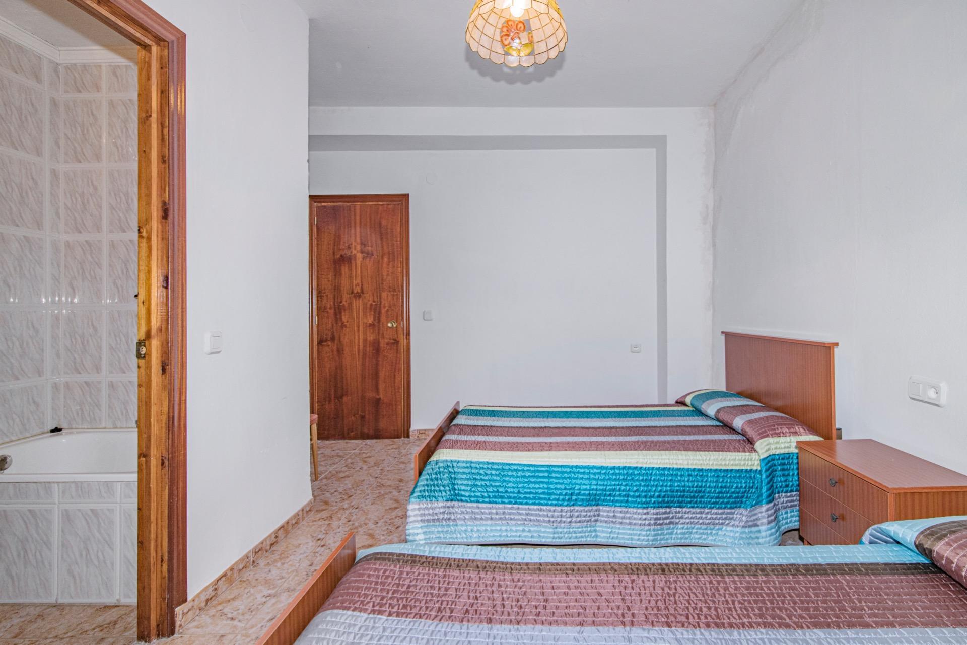 Edificios-Venta-Guadahortuna-1535614-Foto-61