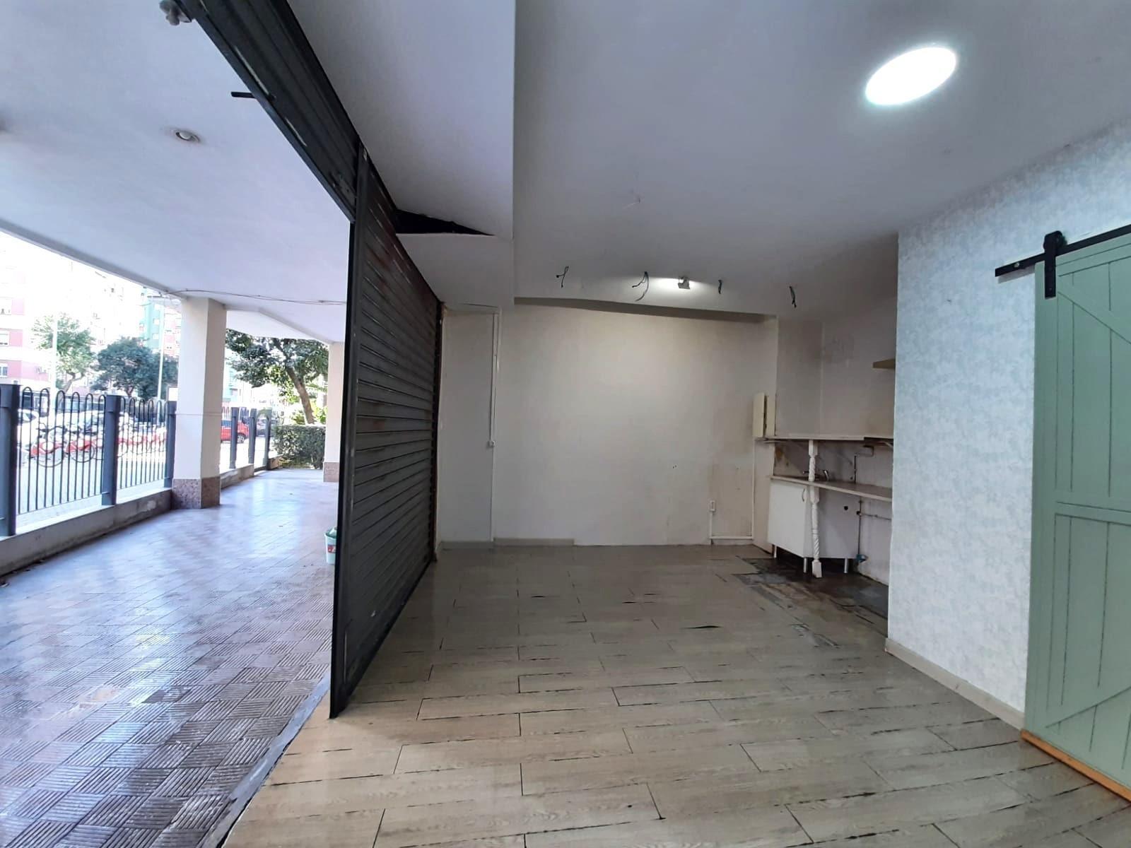 Piso en alquiler en calle Urquiza, Sevilla 4/7