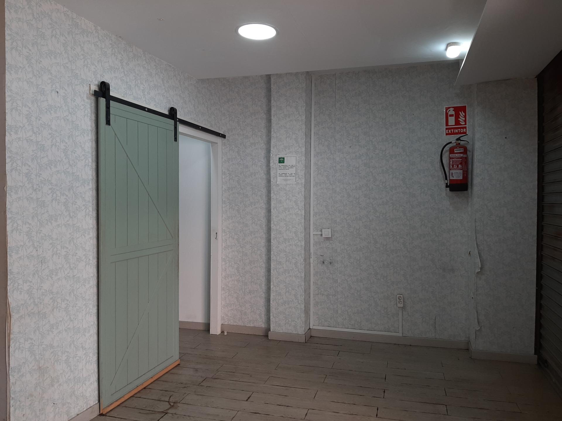 Piso en alquiler en calle Urquiza, Sevilla 5/7