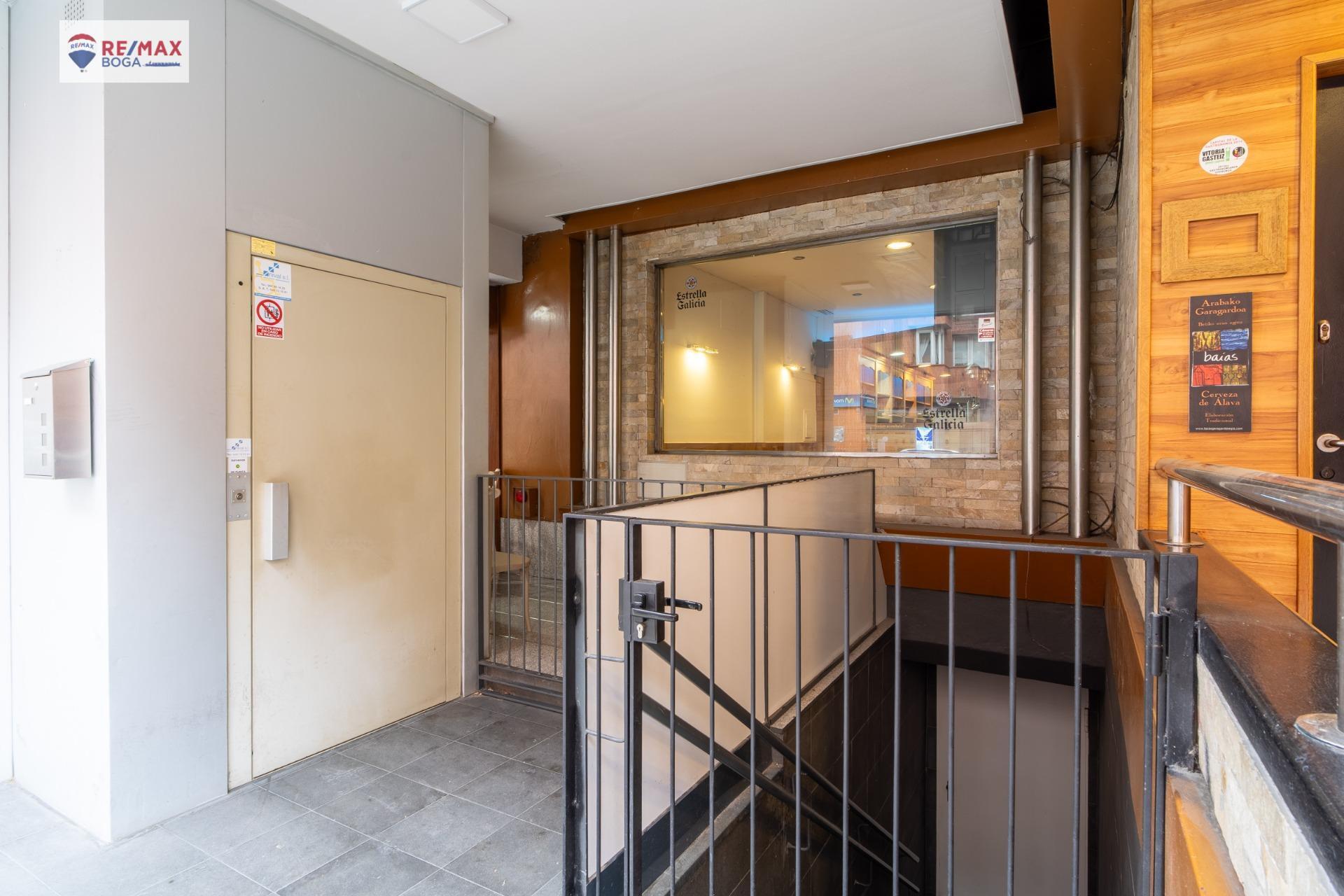 Negocios-Venta-Vitoria-Gasteiz-1700044-Foto-32