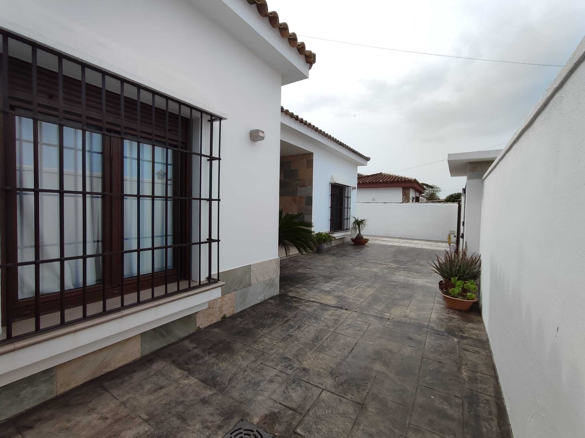 Casas o chalets-Venta-Chiclana de la Frontera-1716019-Foto-2