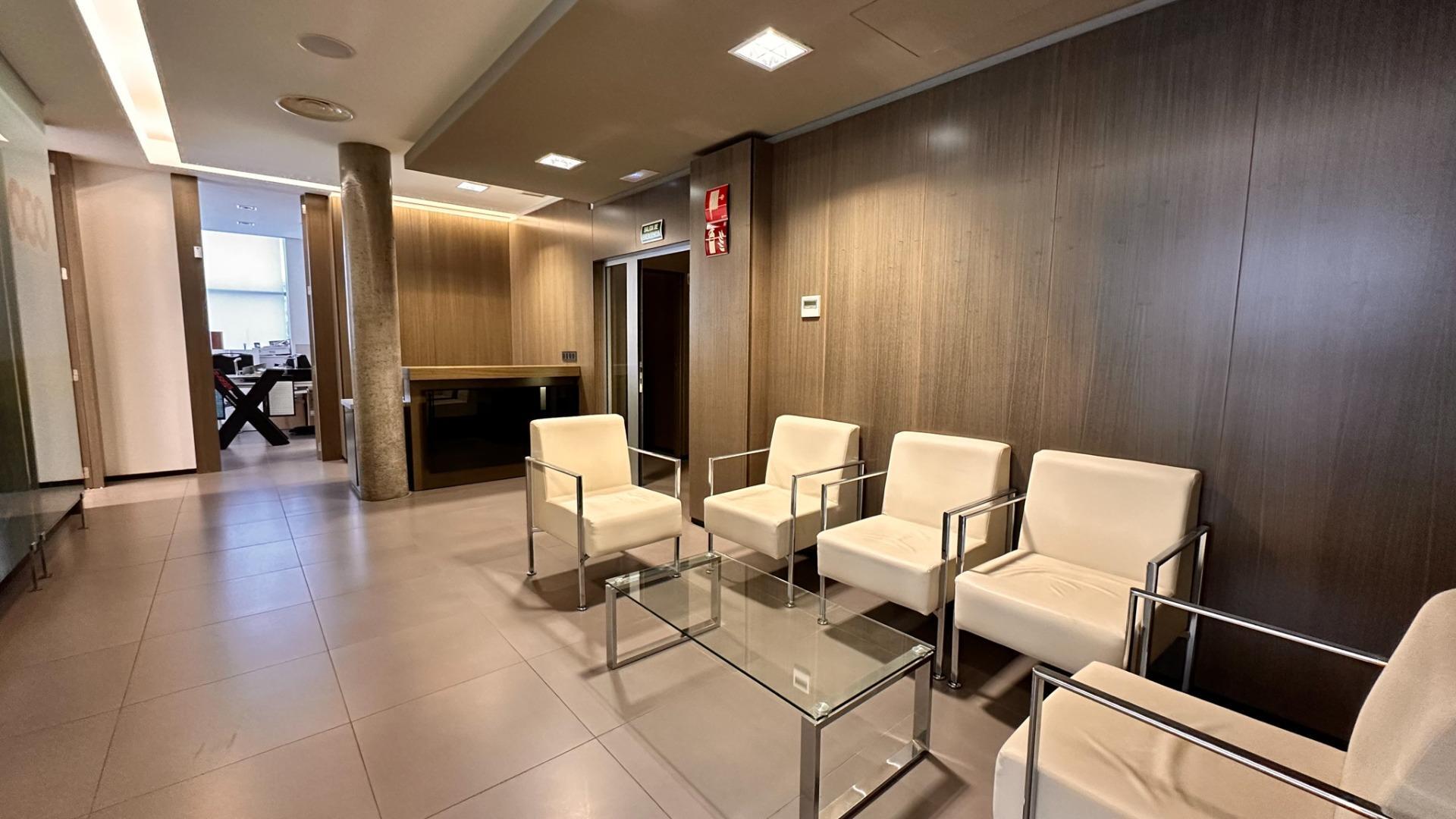 Oficinas-Alquiler-Villaviciosa de OdÃ³n-1724091-Foto-2