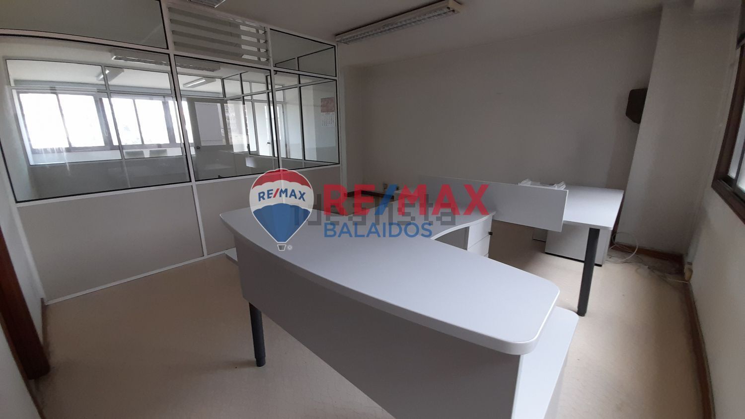 Oficina en alquiler  Vigo  9/23