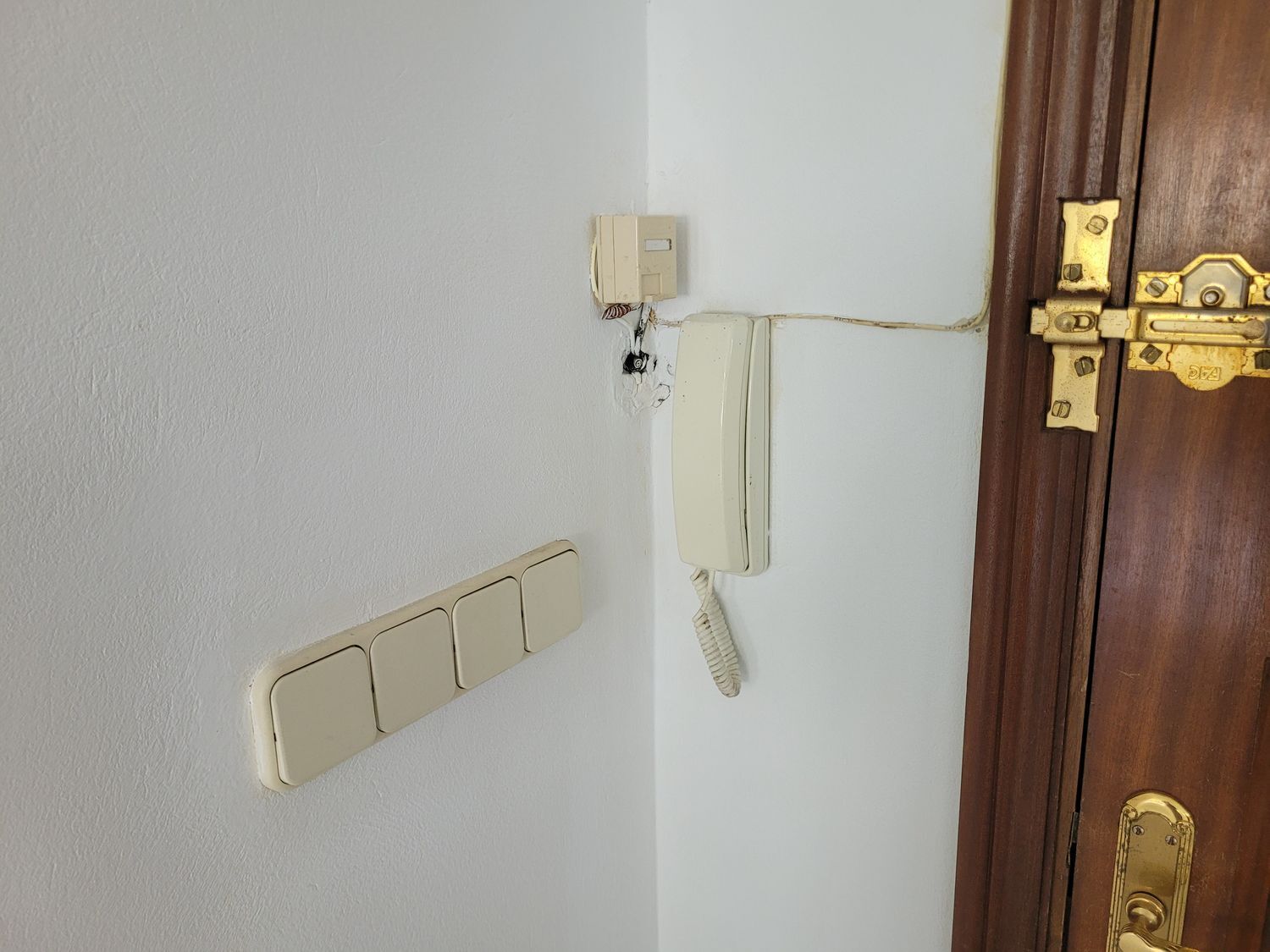 Oficina en alquiler  Santa Comba  20/33