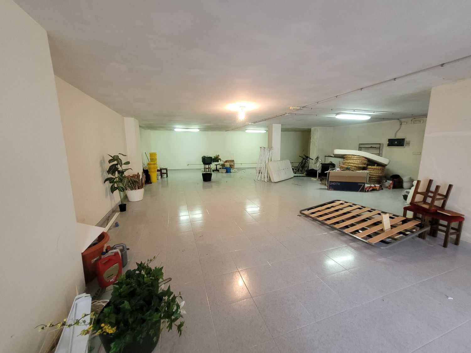 Oficina en alquiler  Santa Comba  25/33