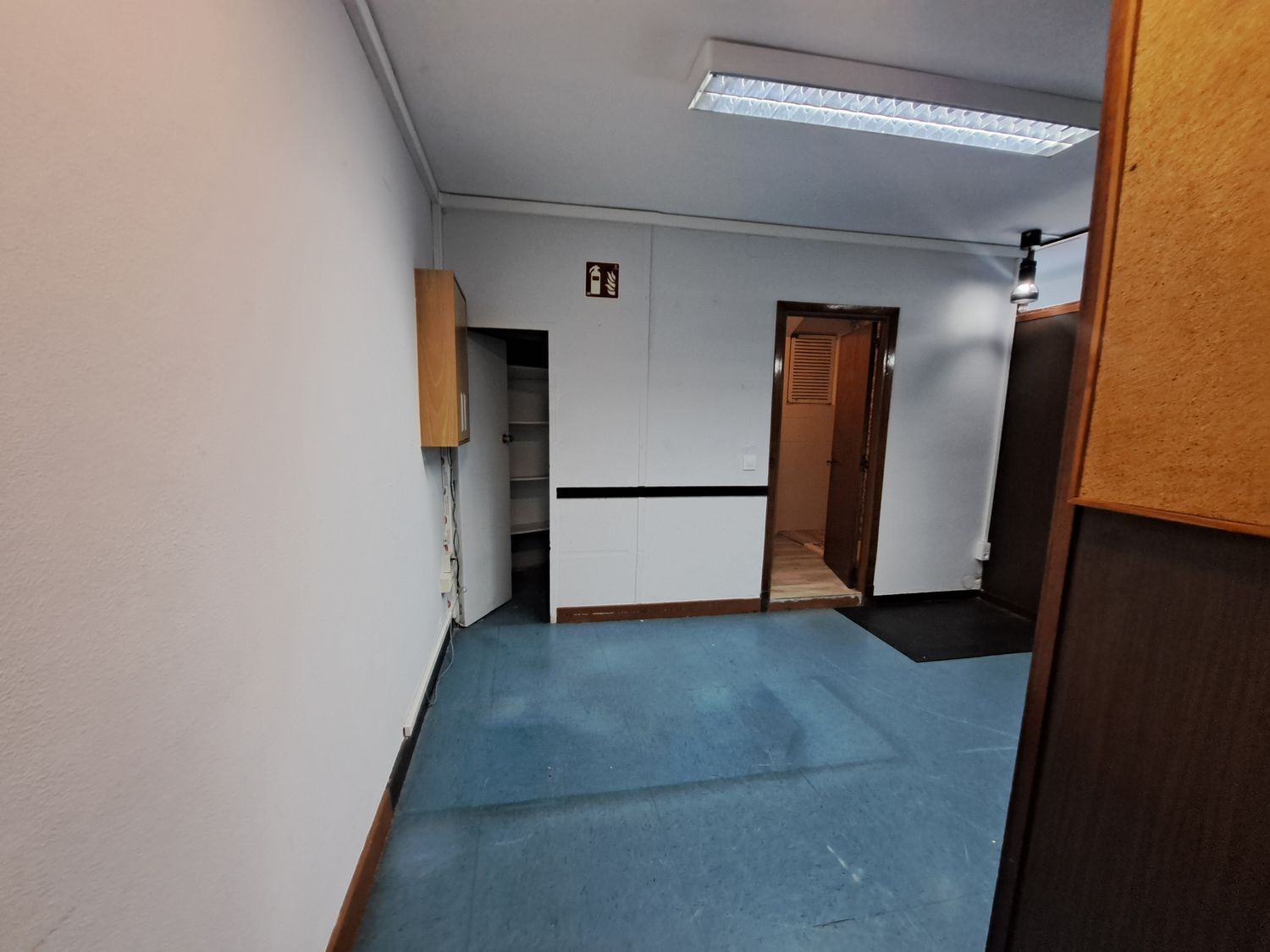 Oficina en alquiler  calle de Alfredo Brañas, Santiago de Compostela  11/18