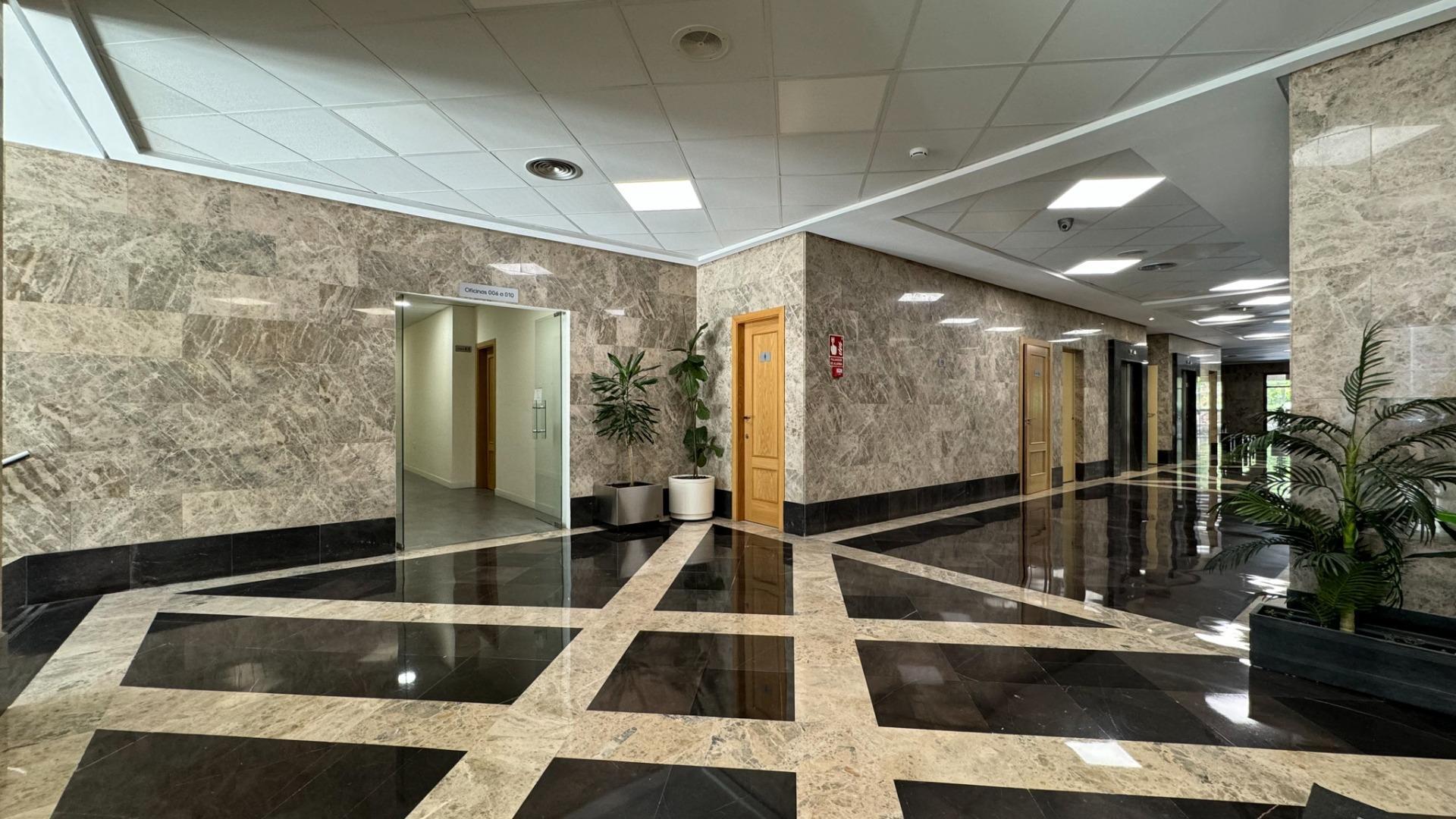 Oficinas-Venta-Las Rozas de Madrid-1133280-Foto-13