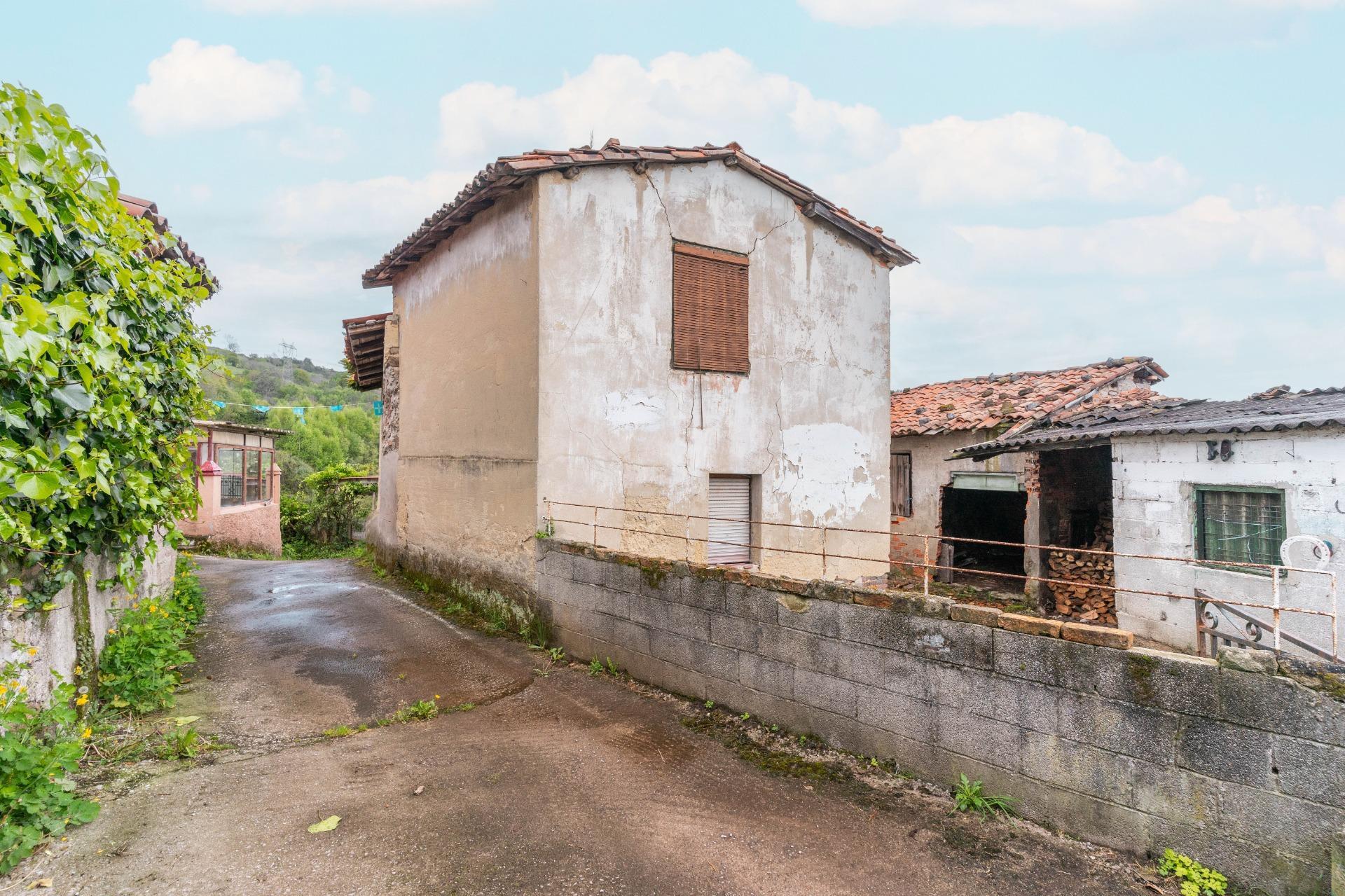 Casa en venta  calle MOÑECA, 6, Siero  1/1