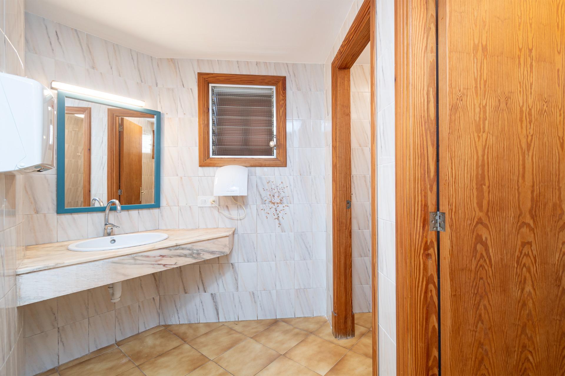 Negocios-Venta-SantanyÃ­-1905087-Foto-12