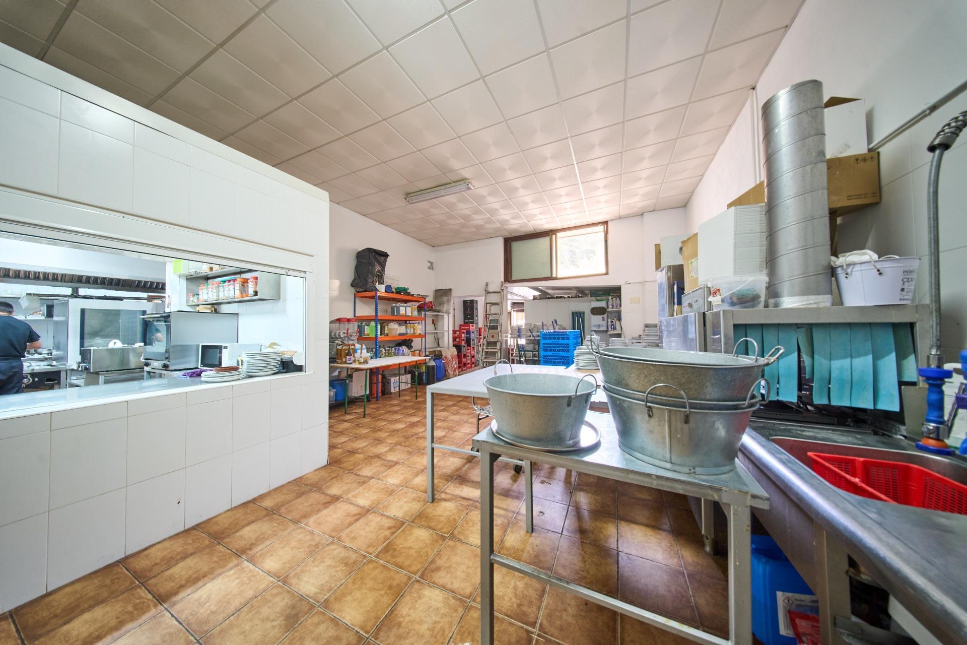 Edificio en venta  Quesada  28/76