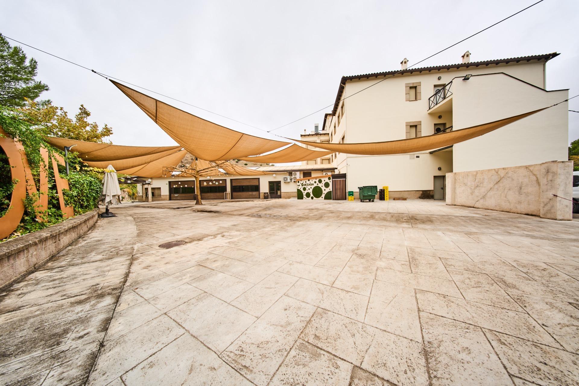 Edificio en venta  Quesada  50/76