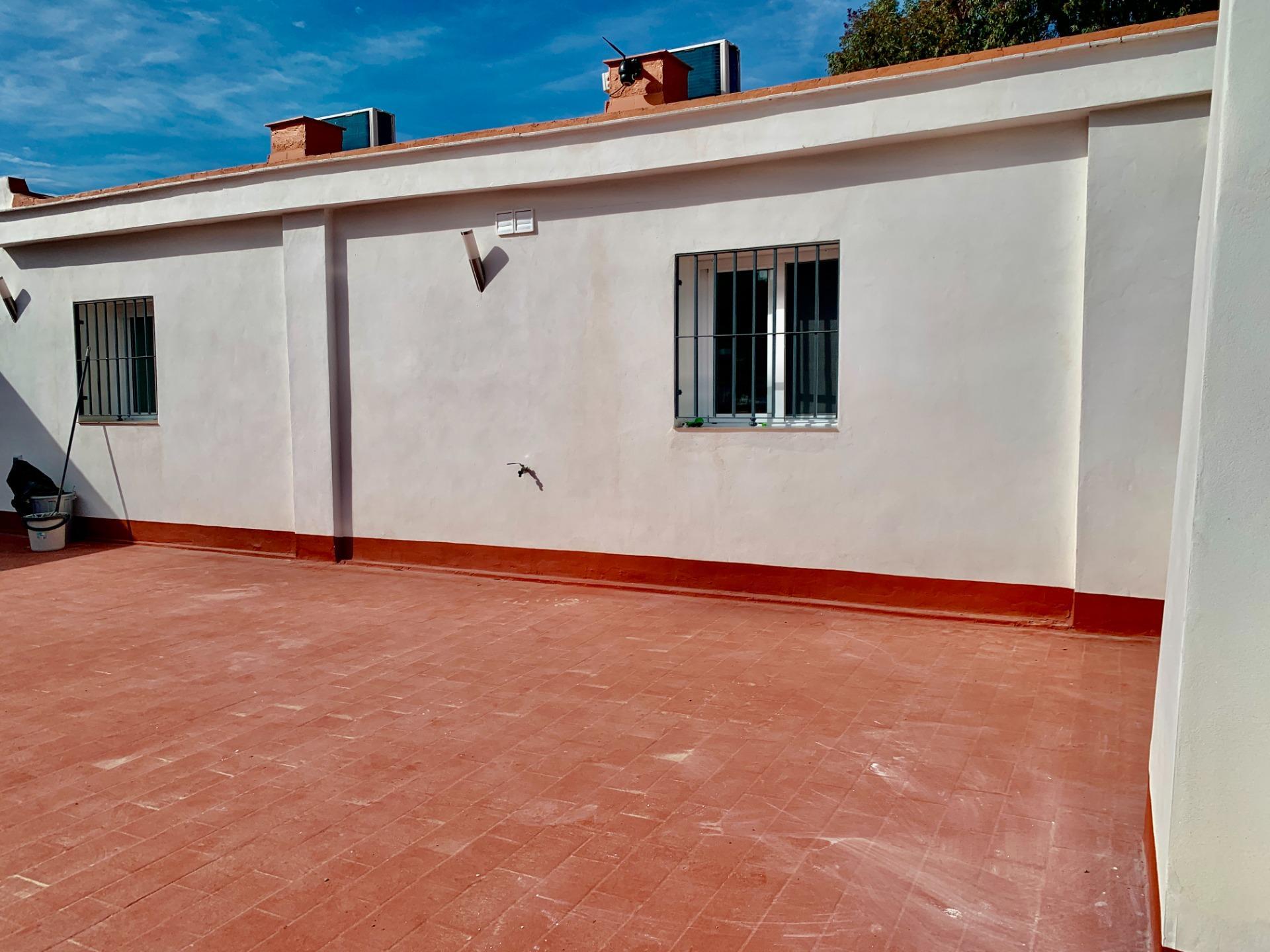 Edificio en venta en Villanueva del Rio y Minas 28/96