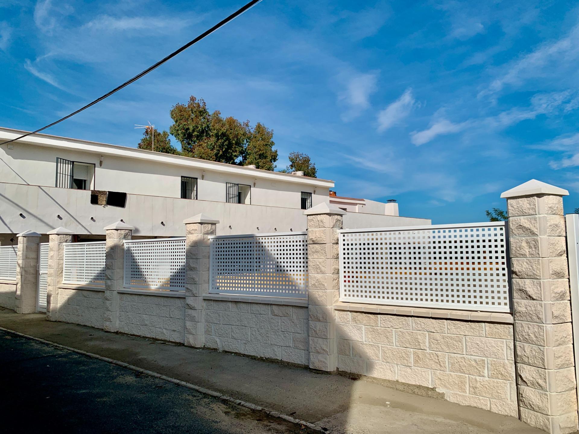 Edificio en venta en Villanueva del Rio y Minas 60/96