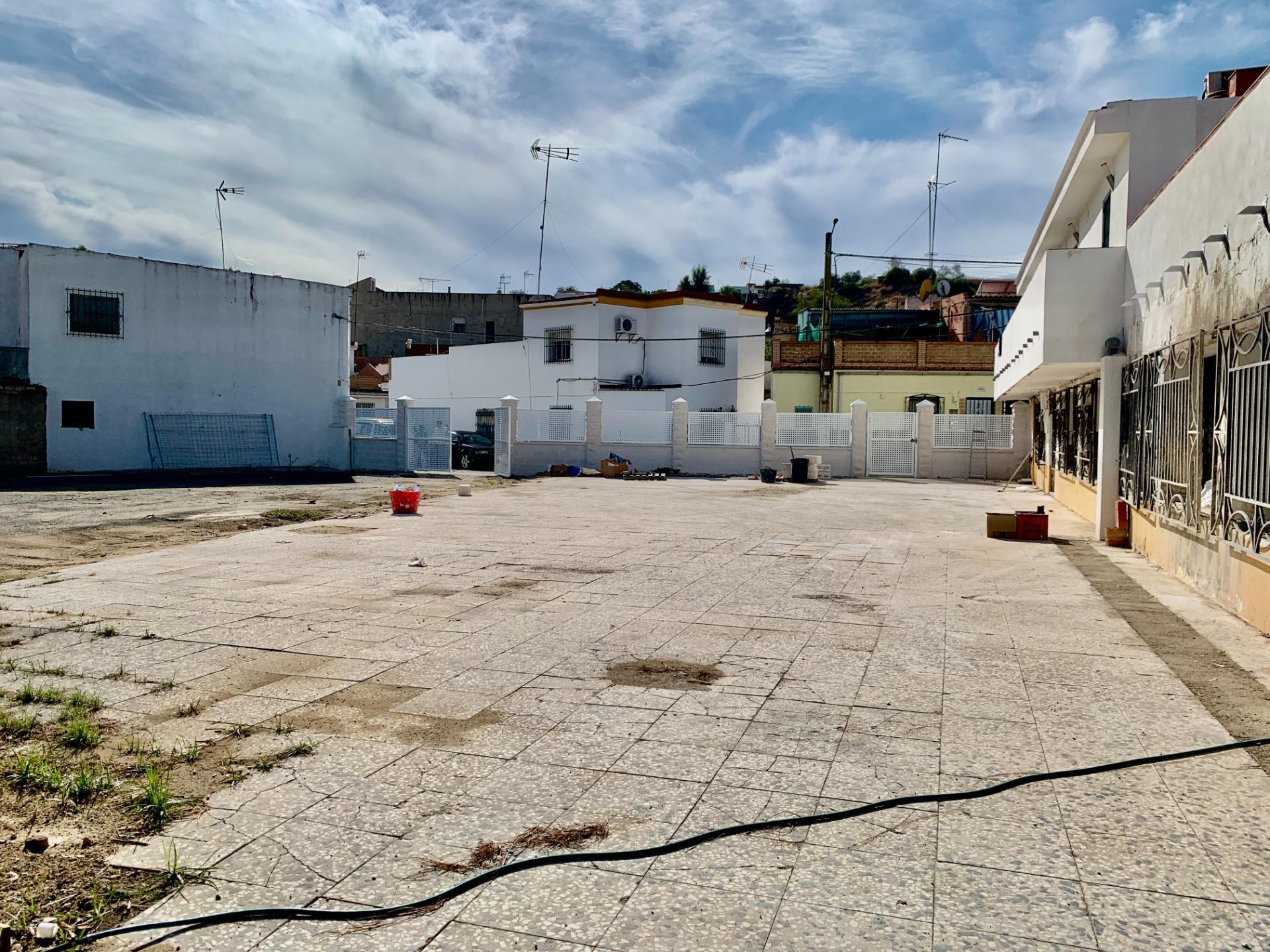Edificio en venta en Villanueva del Rio y Minas 65/96