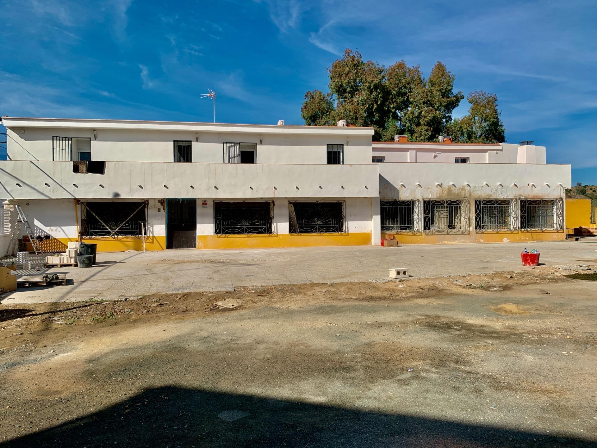 Edificio en venta en Villanueva del Rio y Minas 67/96