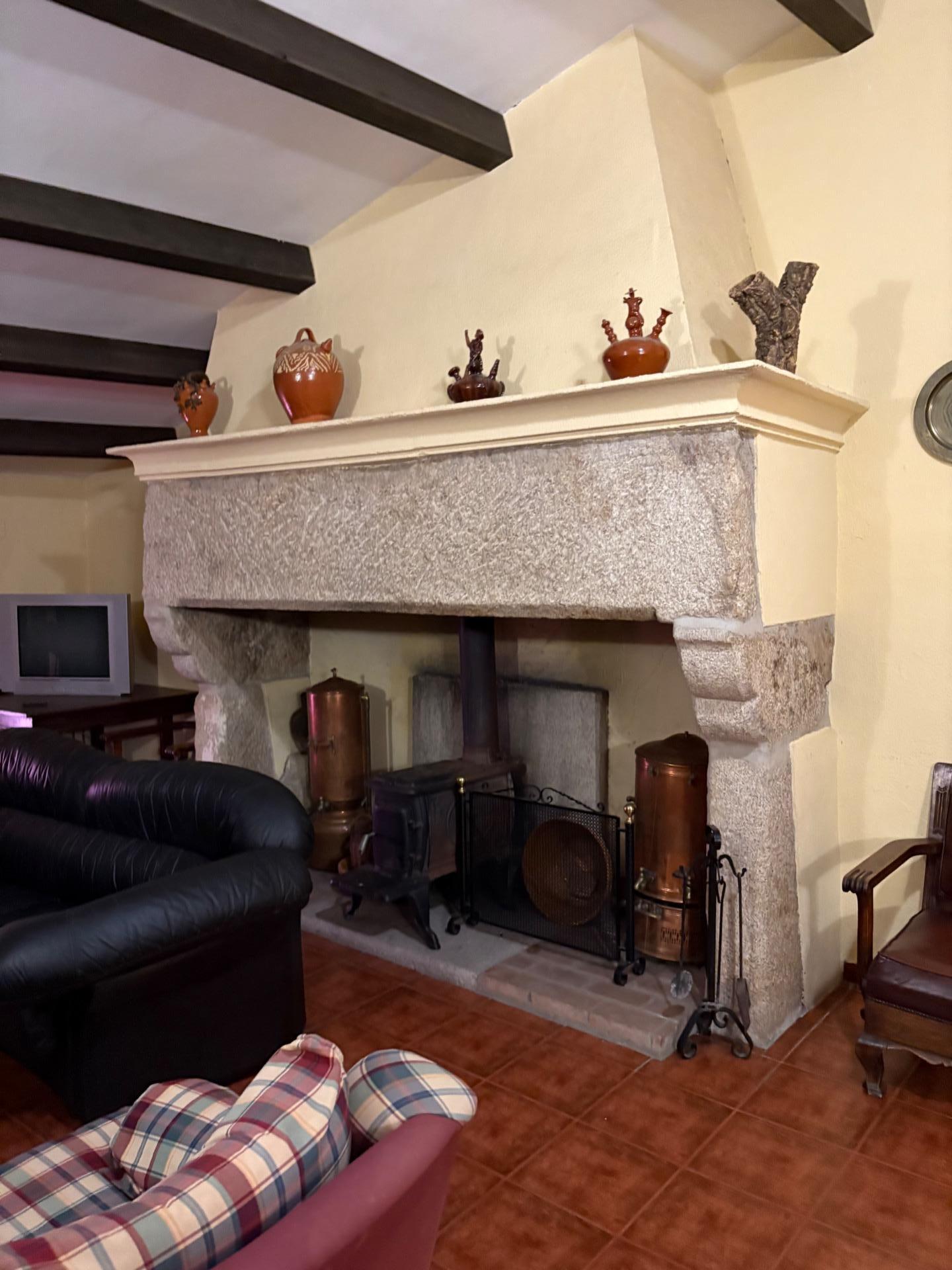 Casa en venta en Alcuescar 14/89