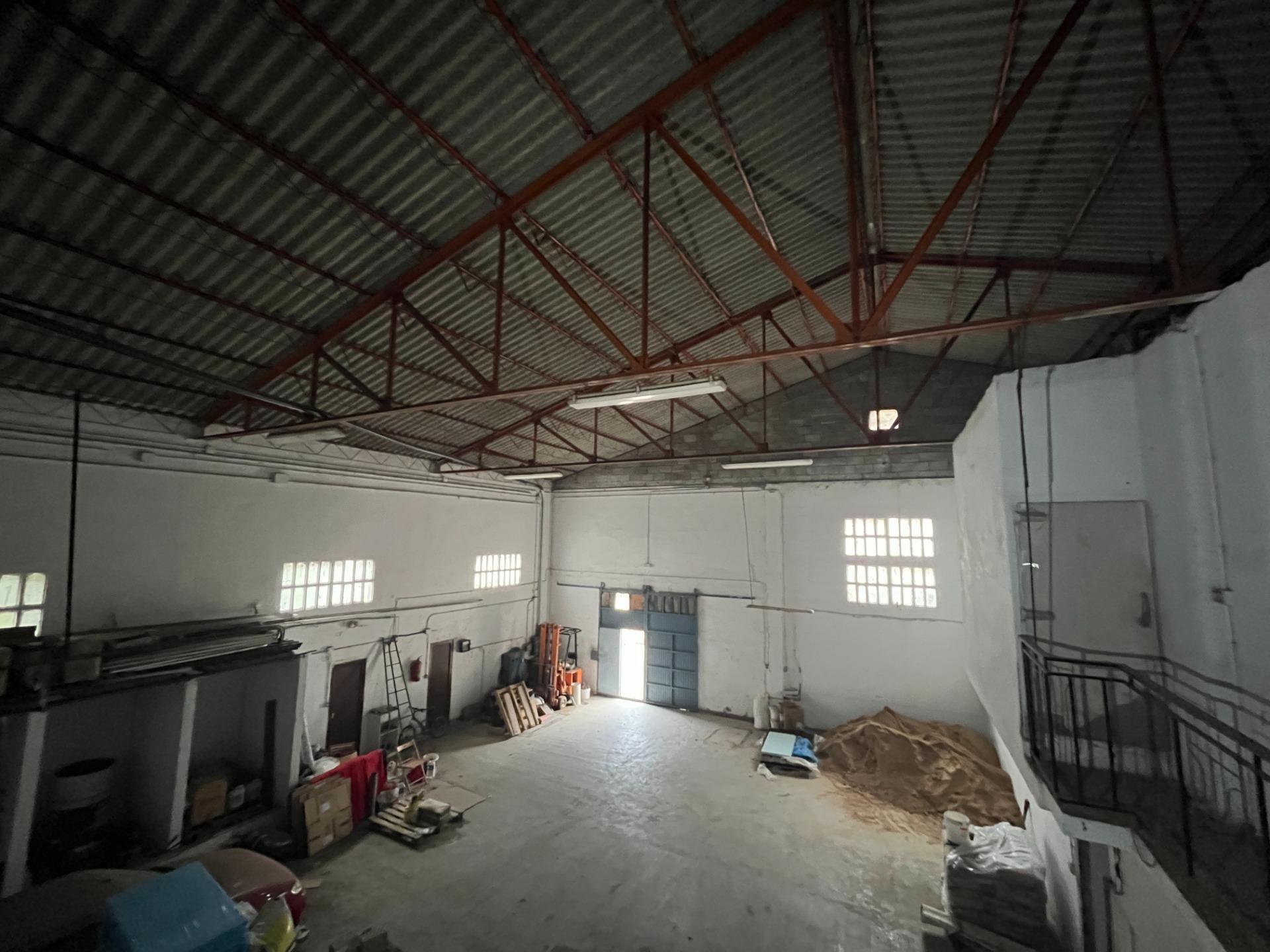Naves-Venta-MorÃ©s-2415929-Foto-2