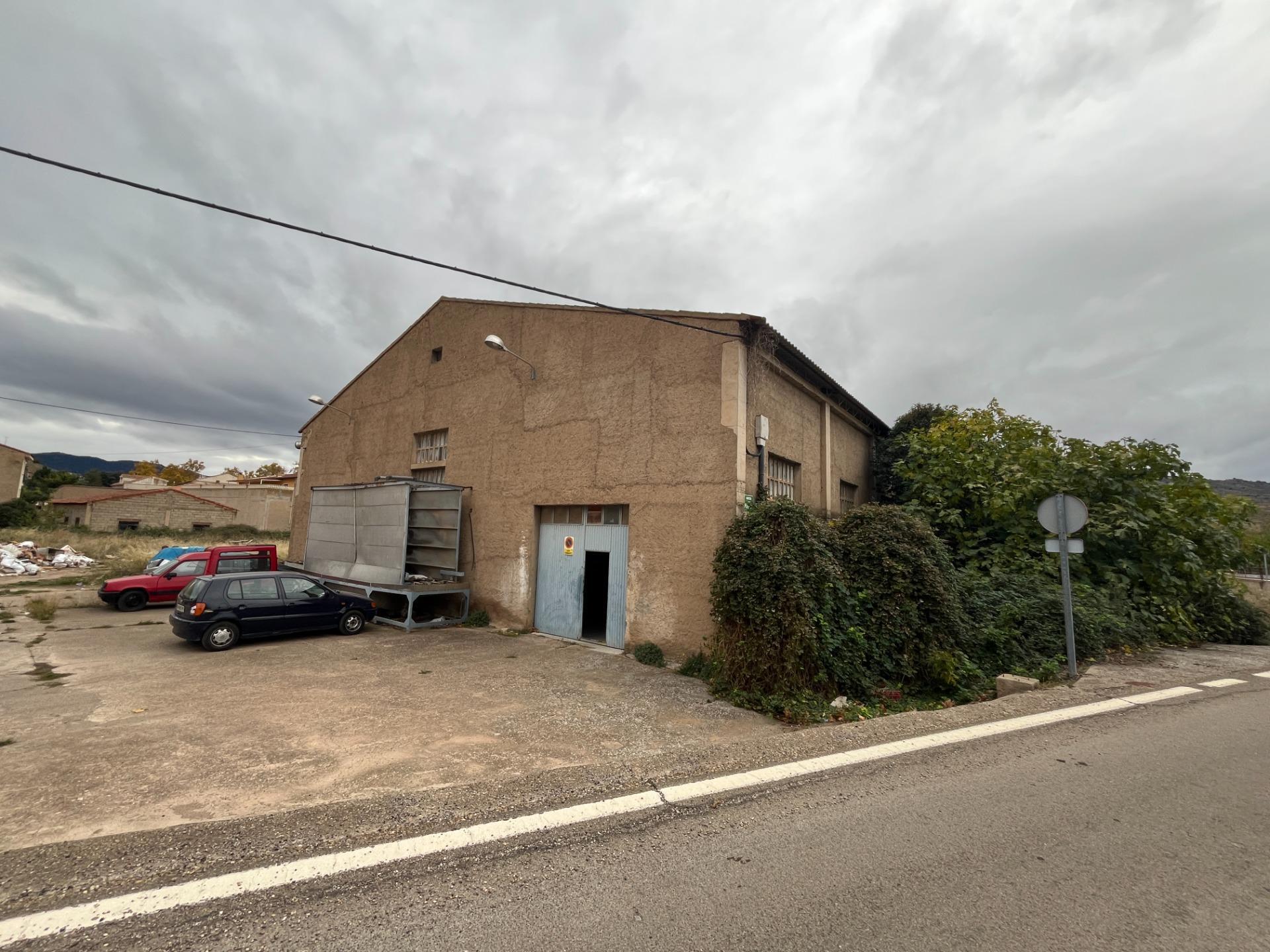 Naves-Venta-Morés-2415929