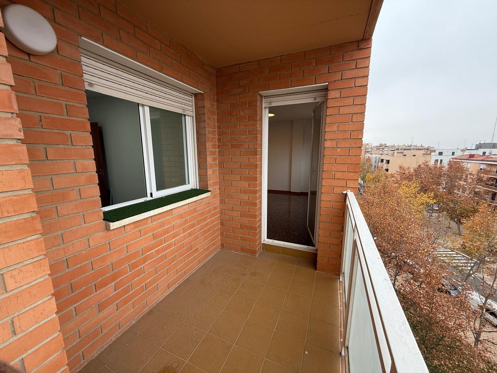 Pisos-Alquiler-Zaragoza-2416070-Foto-4