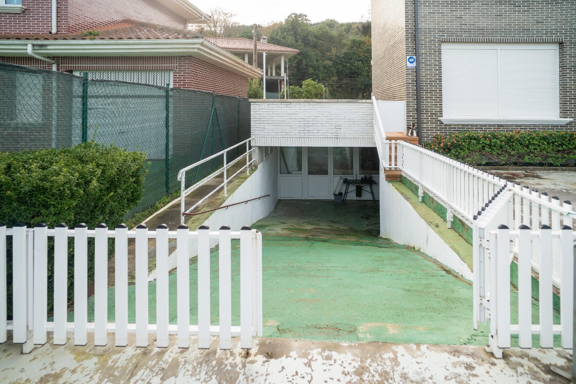 Casas o chalets-Venta-Laredo-2044829