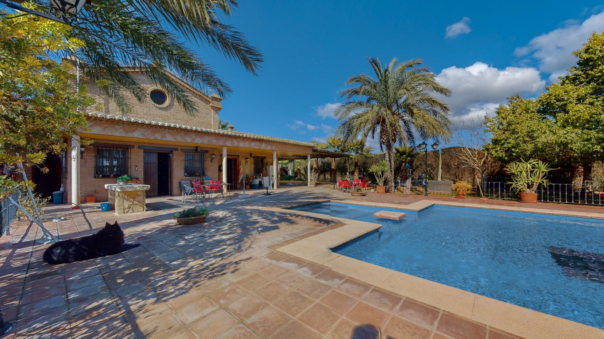 Chalet individual en venta, Bobadilla, Málaga