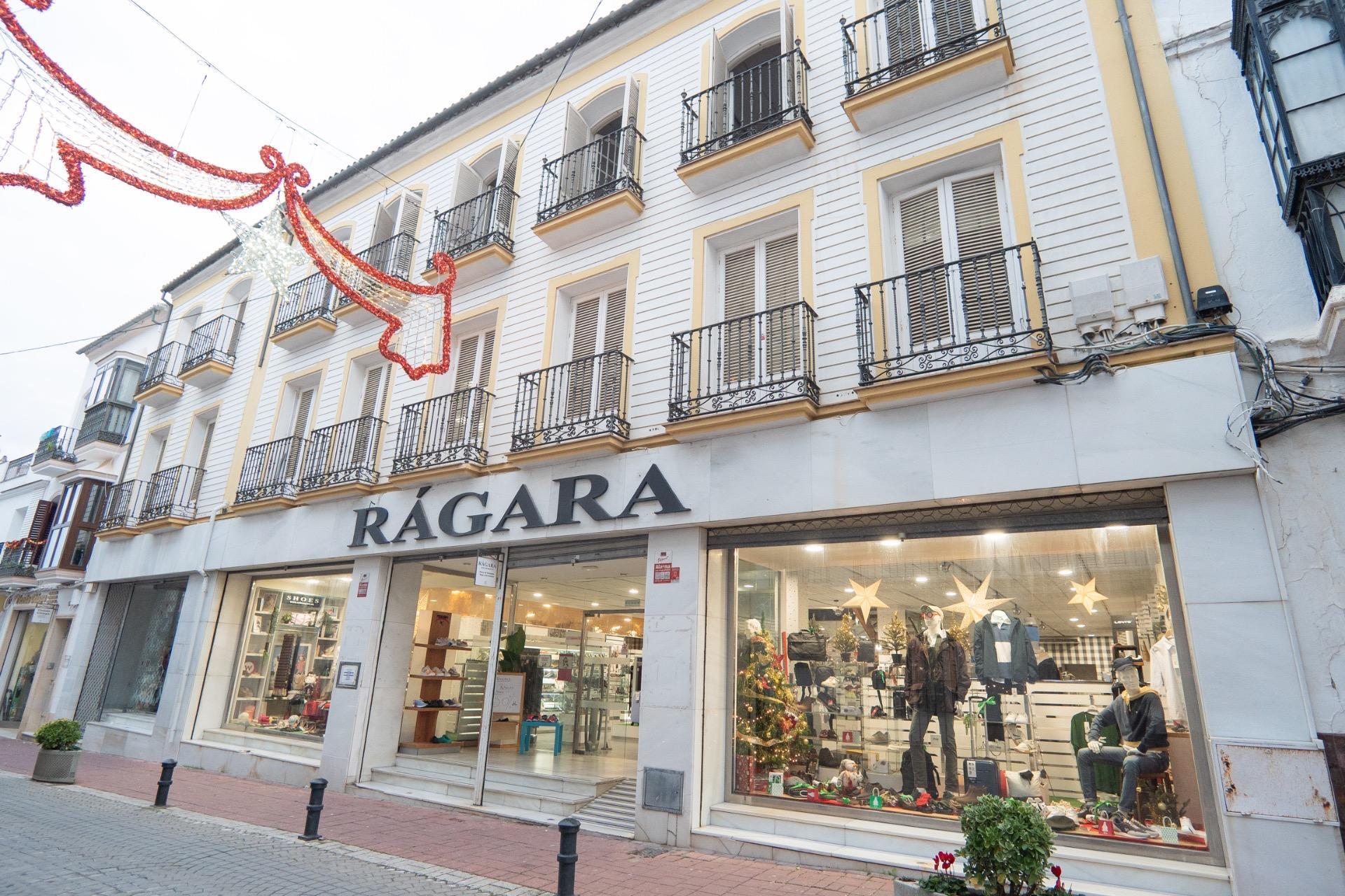 Edificio en venta, Olvera