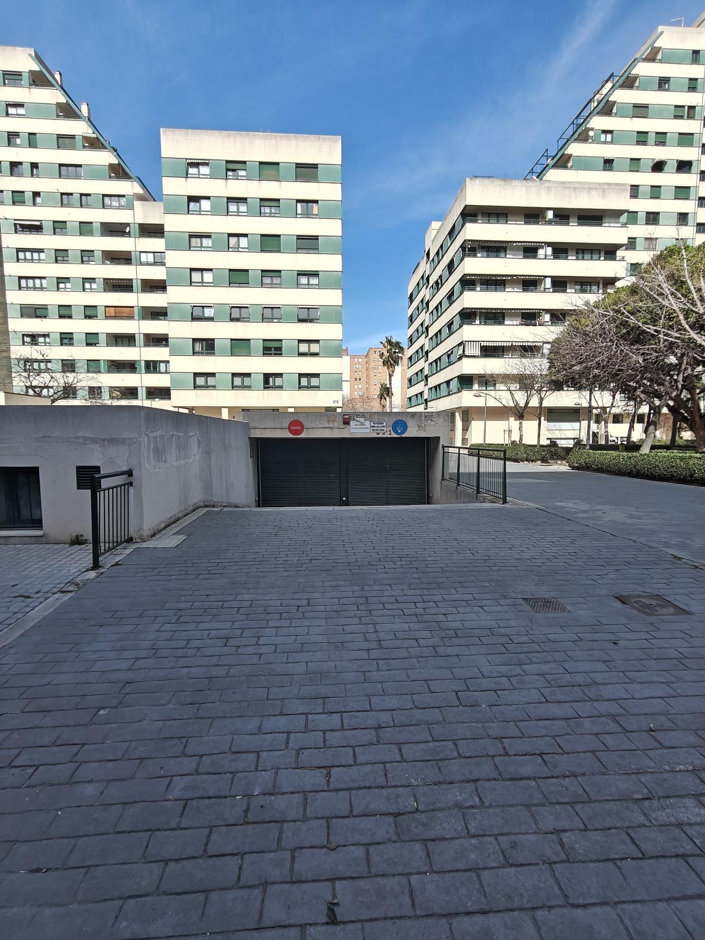 Garaje en alquiler, Quatre Carreres - Ciutat de les Arts i les CiÃ¨ncies, ValÃ¨ncia, Valencia/ValÃ¨ncia