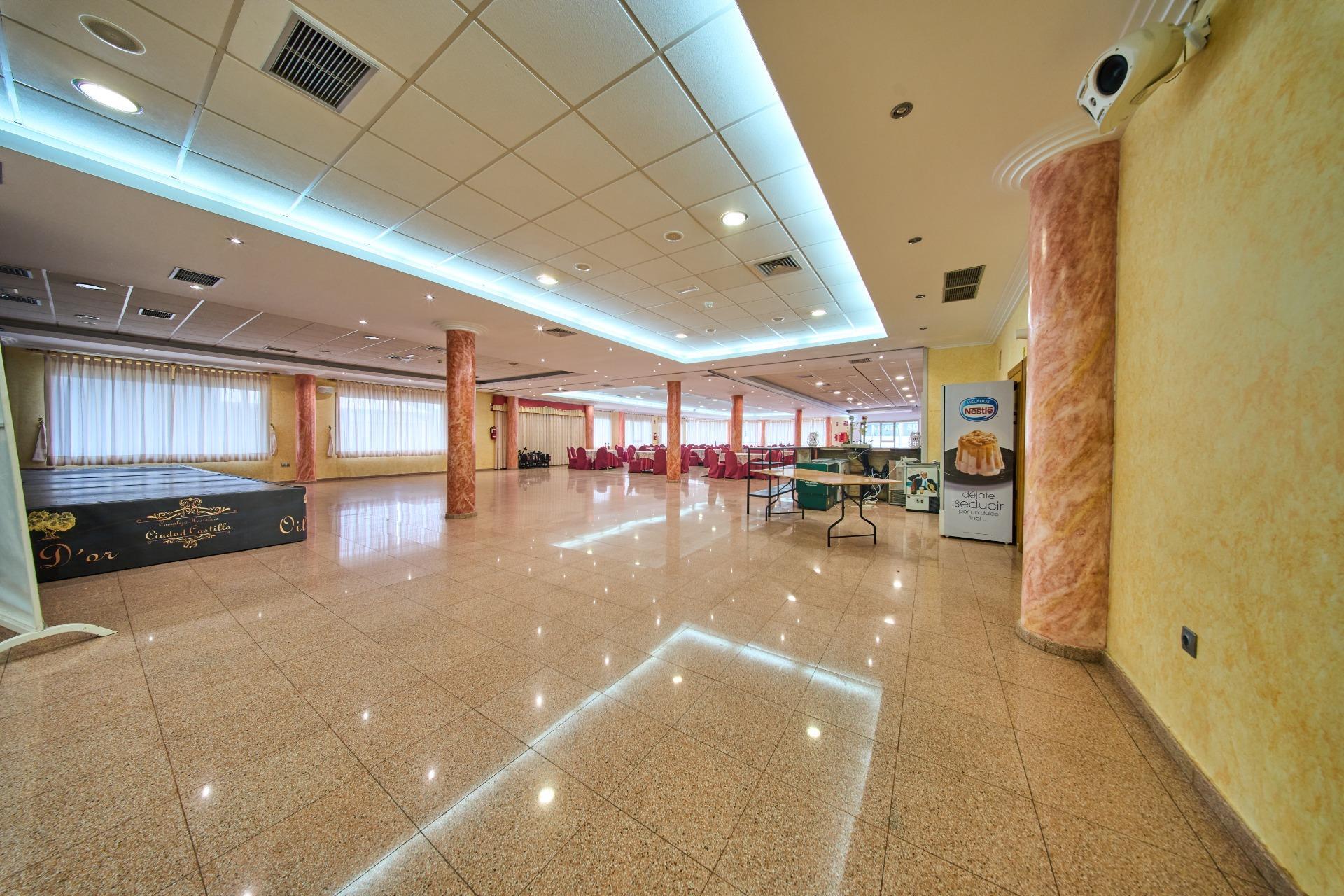 Negocios-Venta-Castillo de LocubÃ­n-2113695-Foto-3
