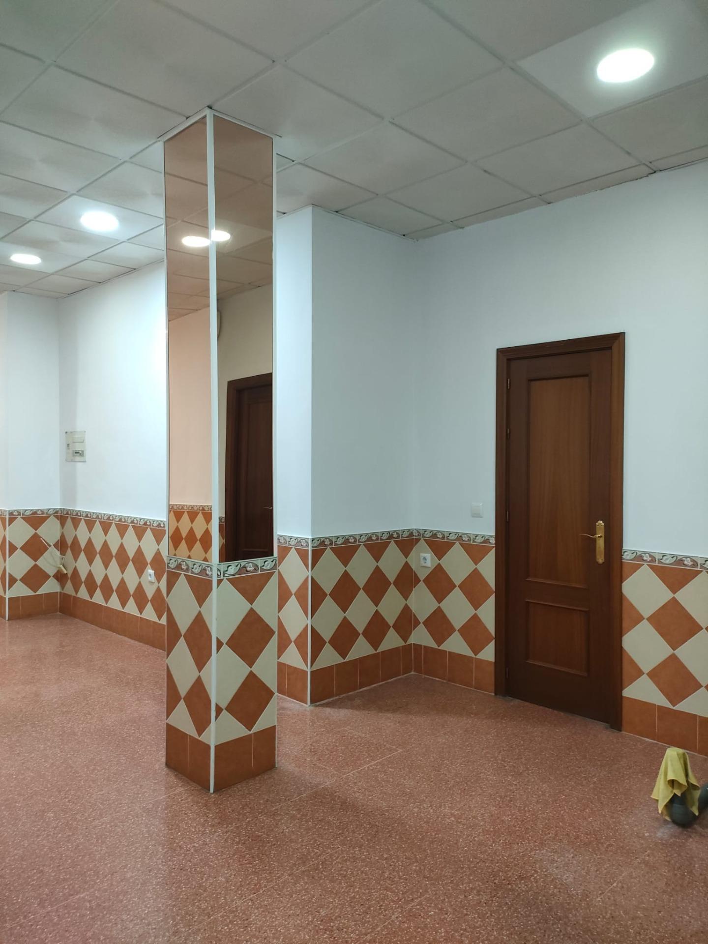 Piso en alquiler  Cantillana  10/11