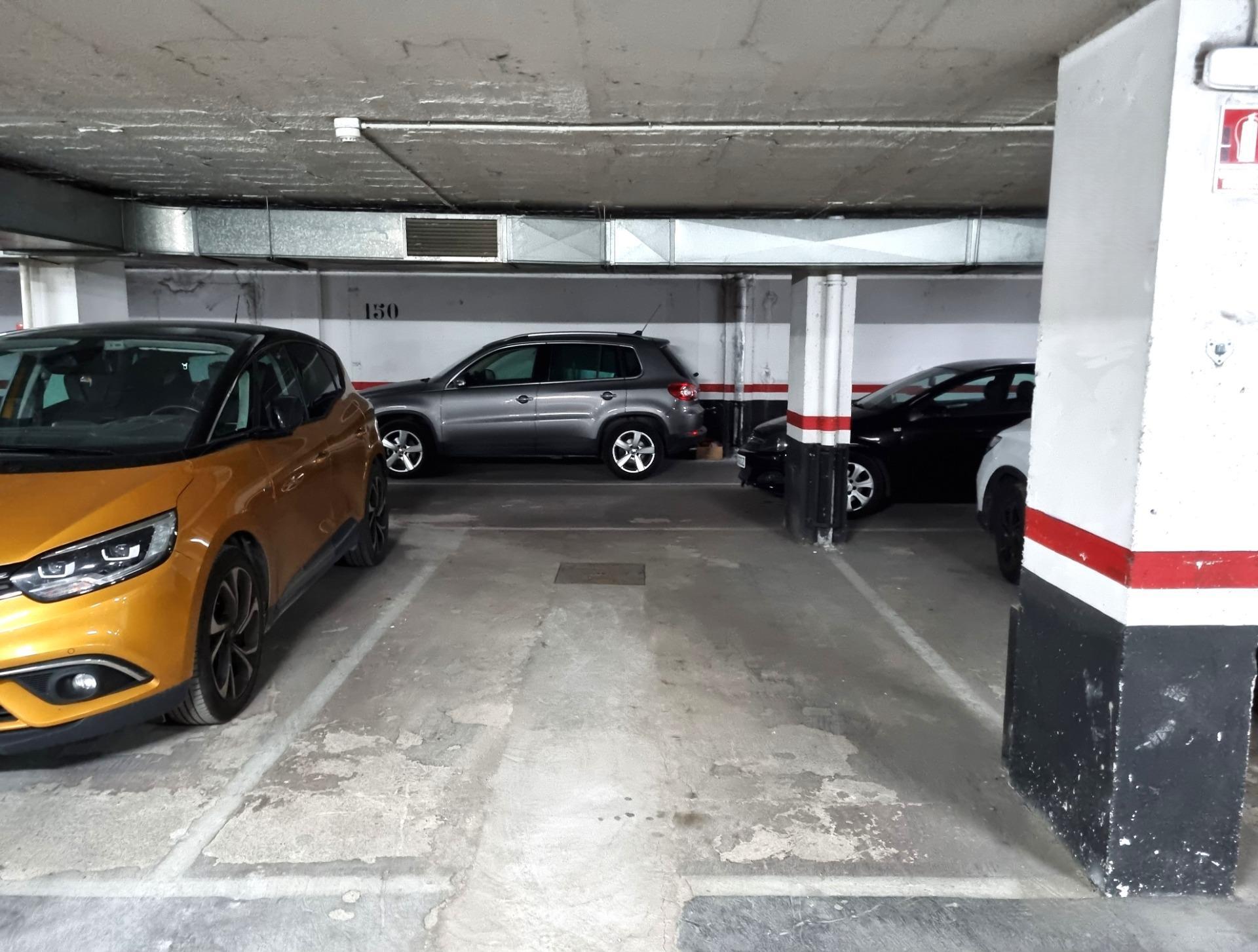 Garaje en venta  calle del Concejal Benito Martín Lozano, Madrid  1/1