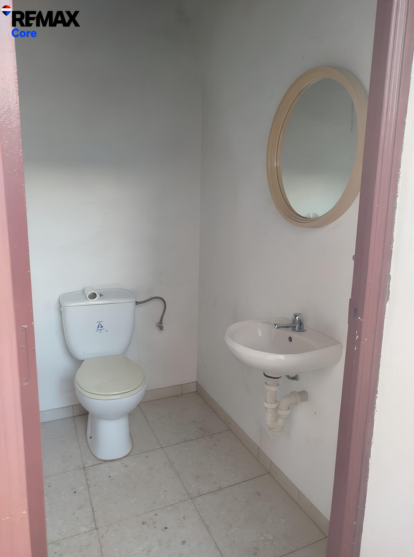 Nave Industrial en venta en Esparragalejo 8/16