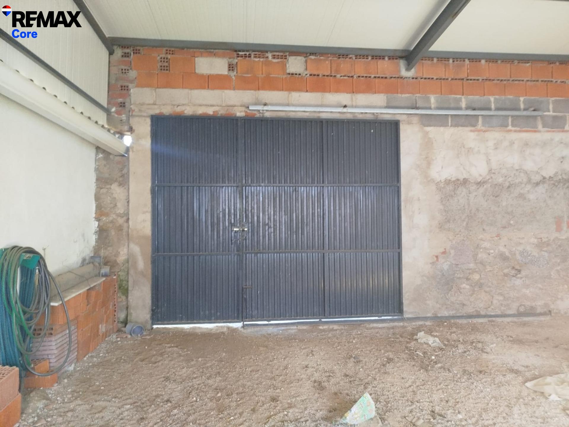 Nave Industrial en venta en Esparragalejo 10/16