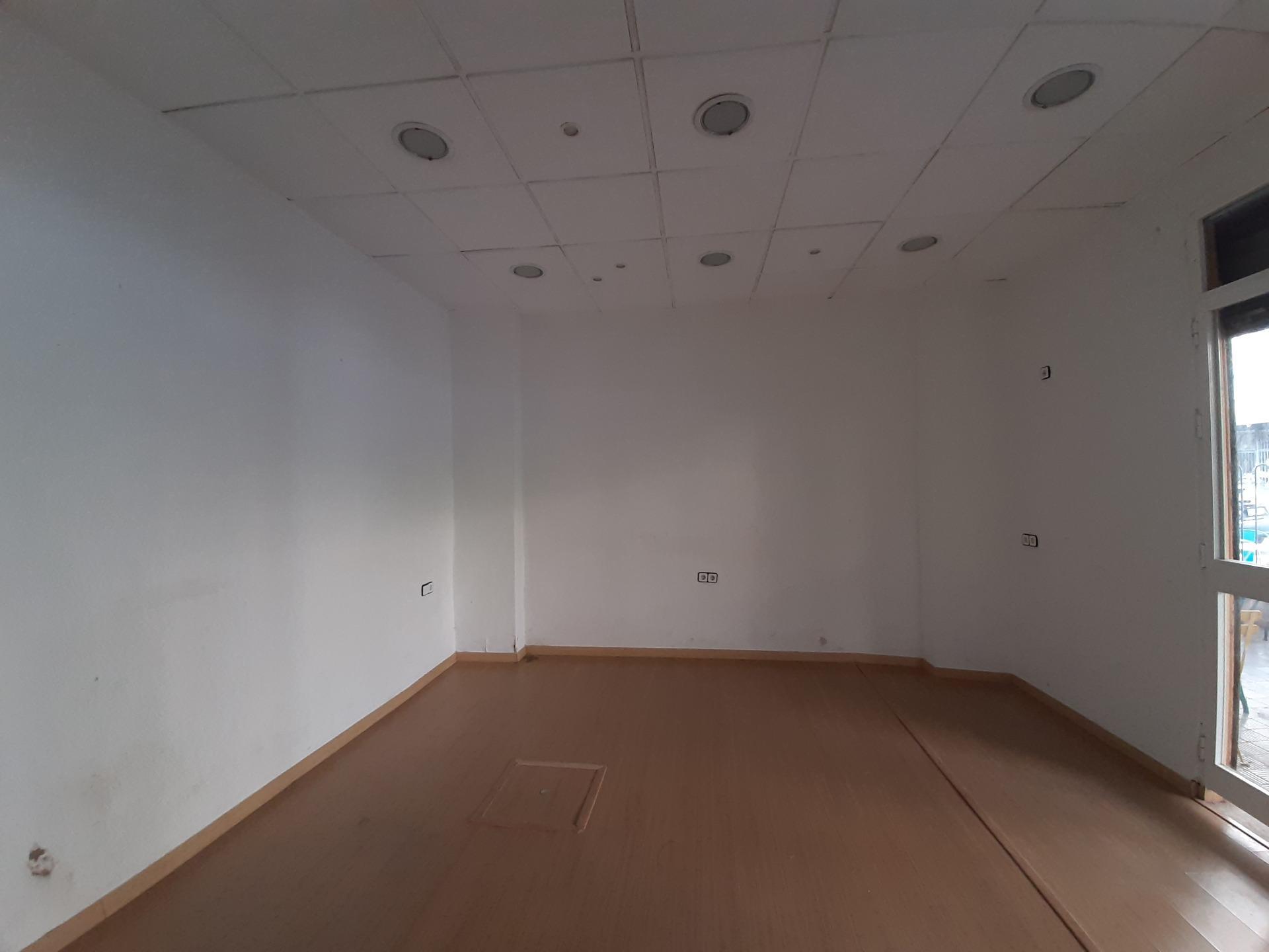 Piso en alquiler en calle Urquiza, Sevilla 2/6