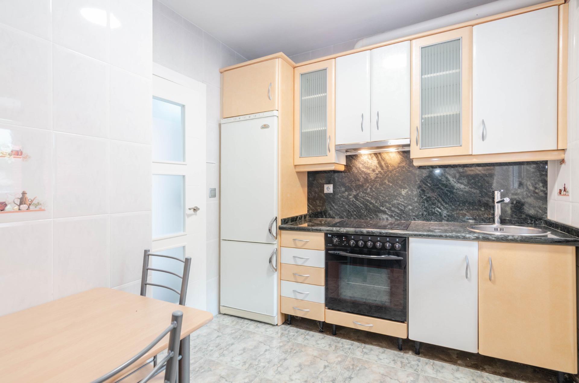 Piso en venta  calle LAGO,EL, 12, Mieres  1/1