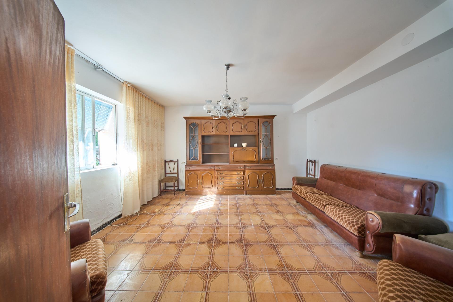 Casa en venta en calle Camino Cortijo De Tarifa, 16, 16, Cullar 3/54