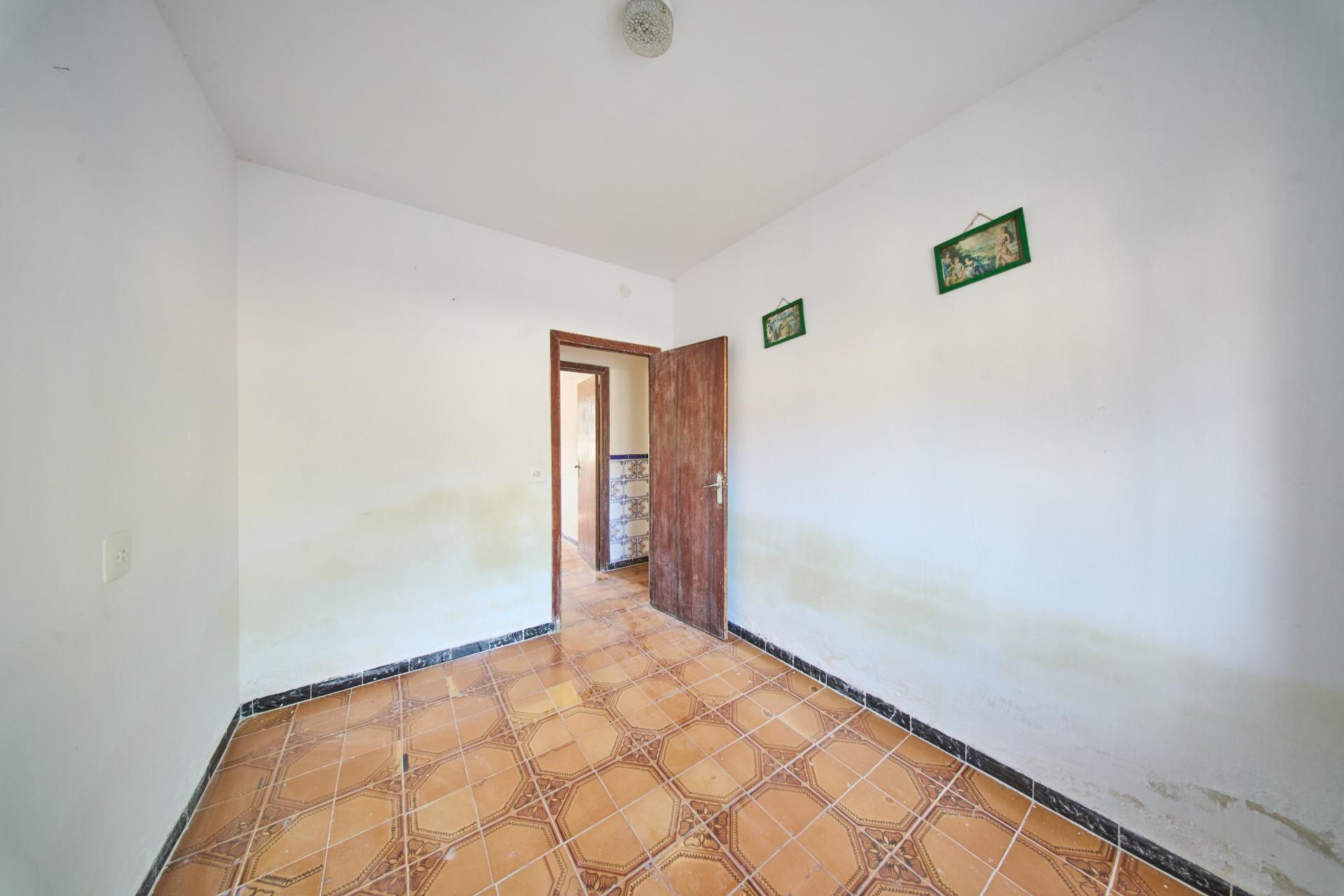 Casa en venta en calle Camino Cortijo De Tarifa, 16, 16, Cullar 14/54