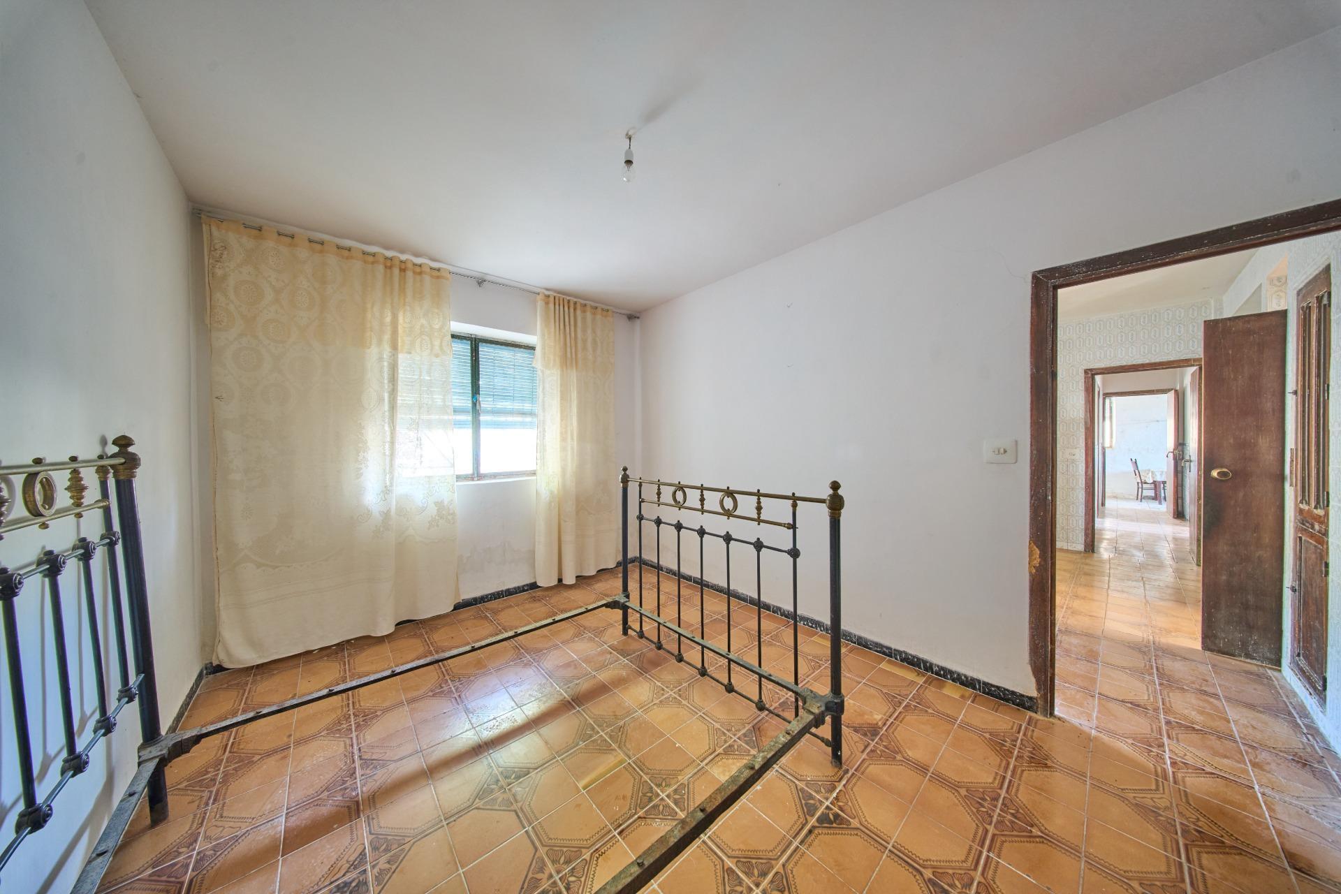 Casa en venta en calle Camino Cortijo De Tarifa, 16, 16, Cullar 35/54