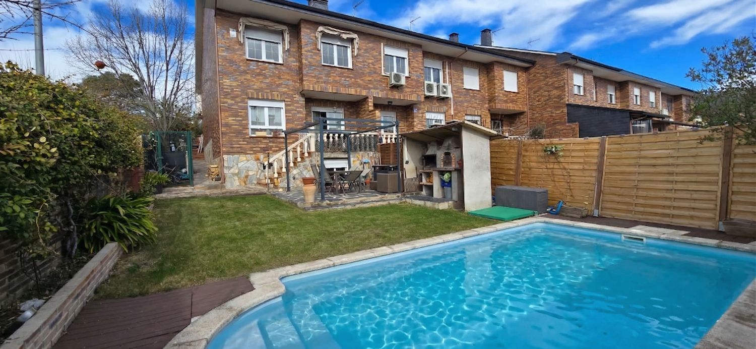 Chalet pareado en venta, Moralzarzal, Madrid