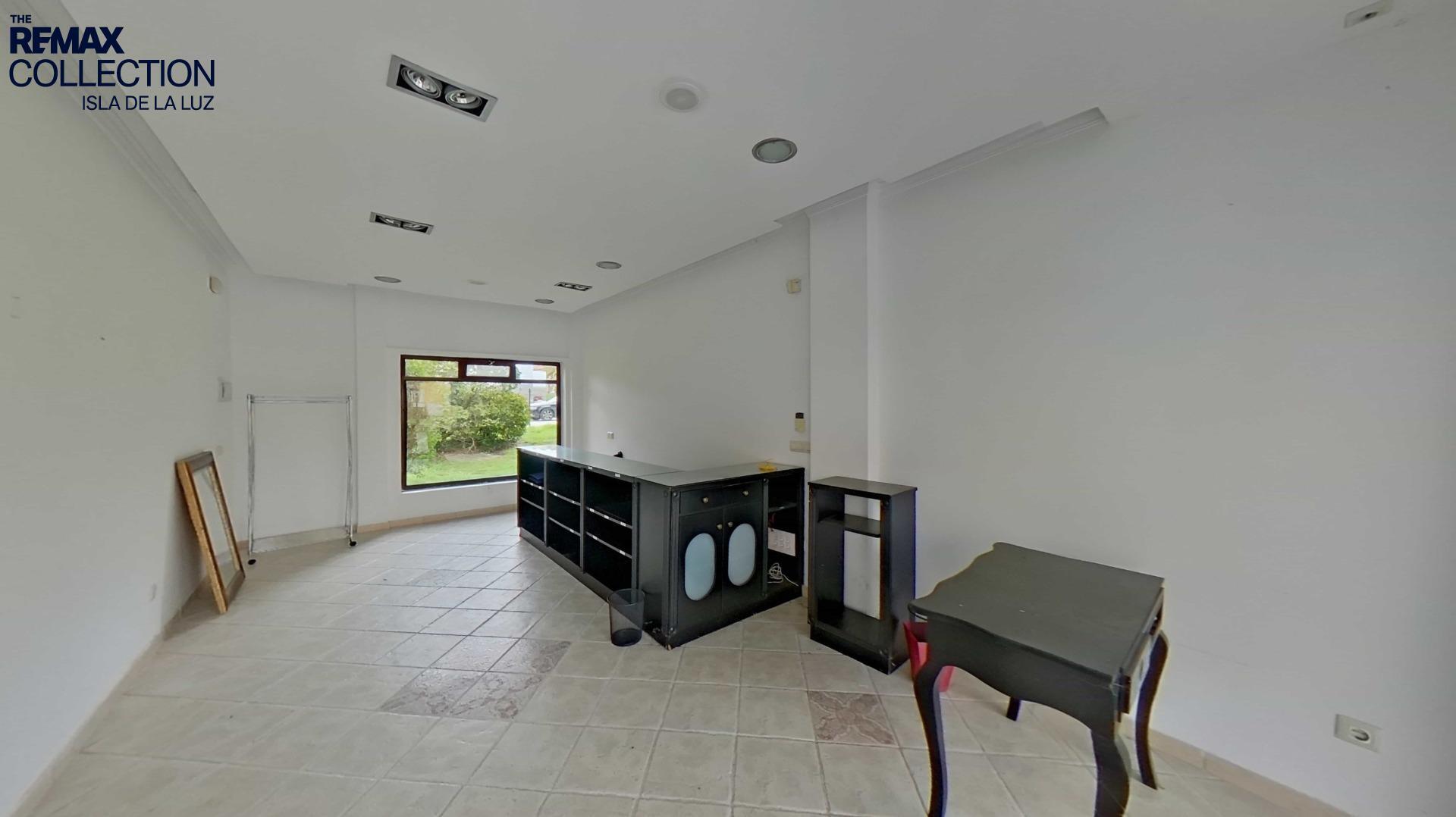 Local Comercial en venta, O Grove